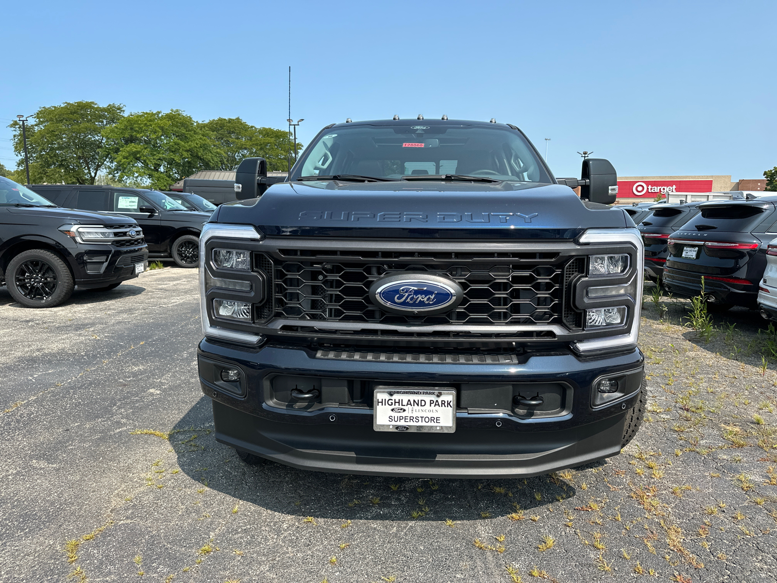 2024 Ford Super Duty F-250 SRW LARIAT 3