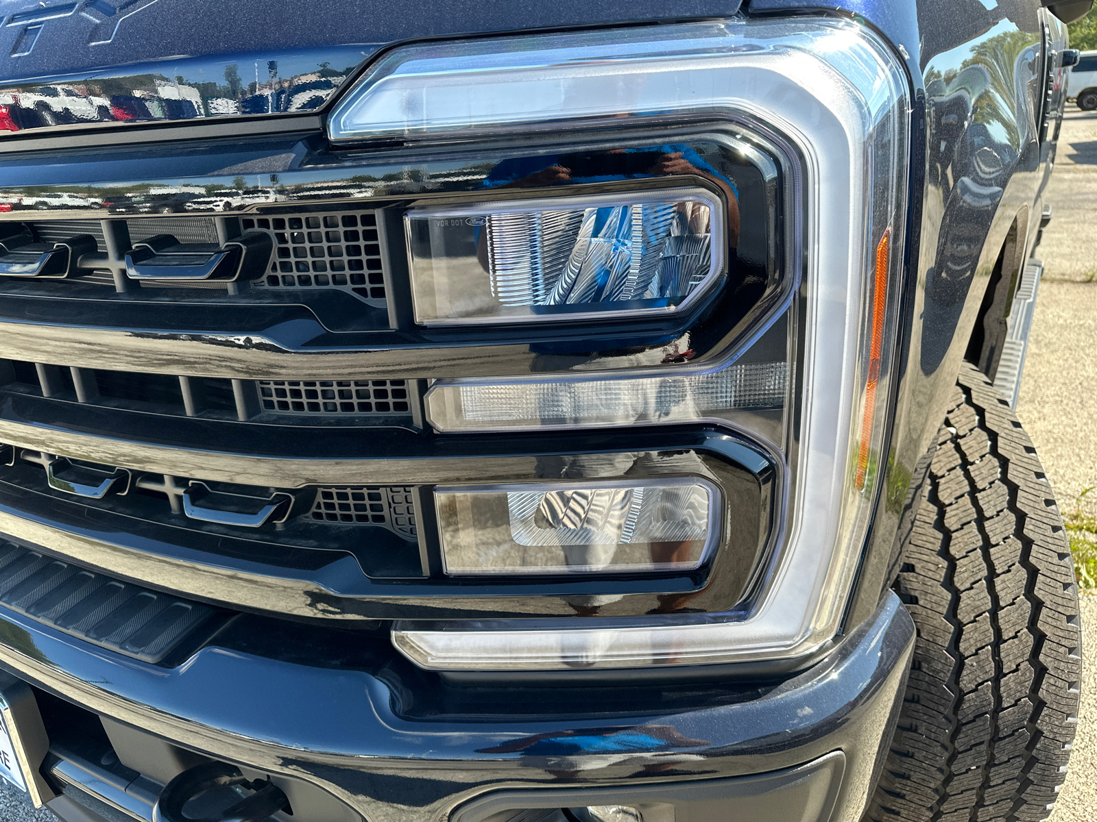 2024 Ford Super Duty F-350 SRW LARIAT 10