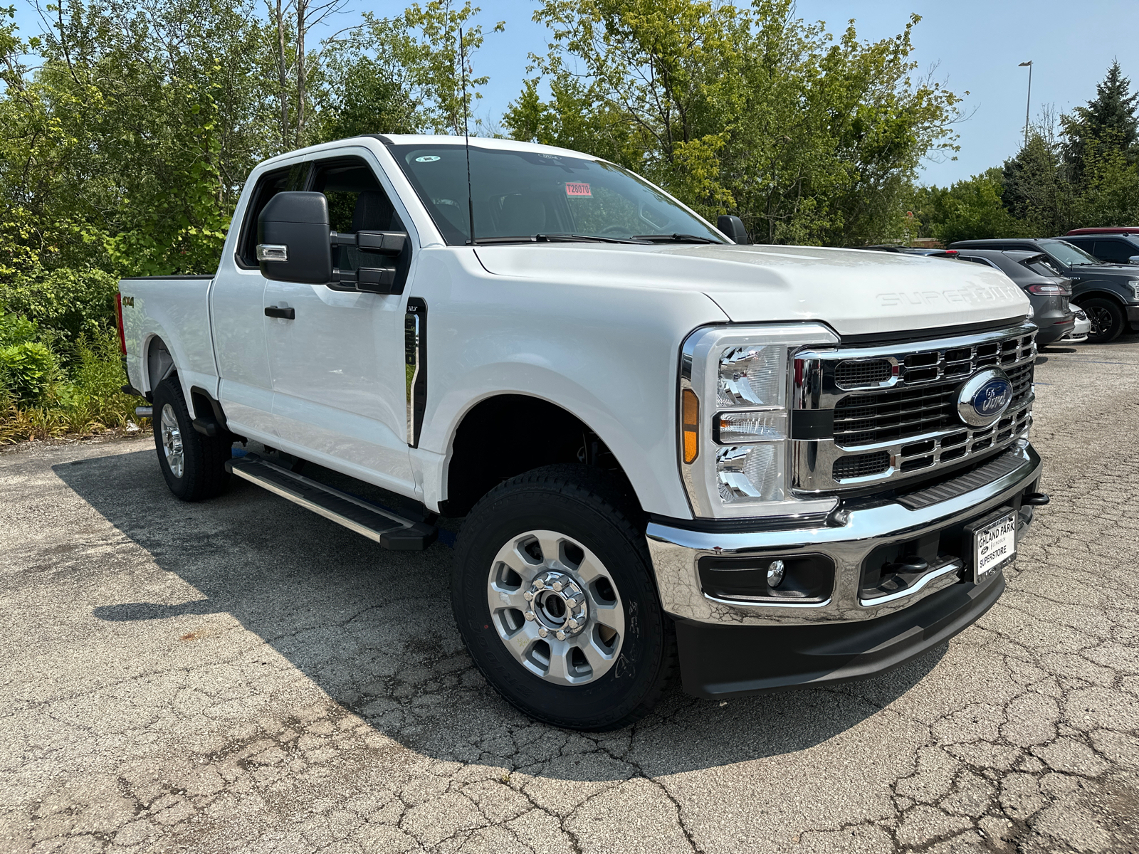 2024 Ford Super Duty F-250 SRW XLT 10