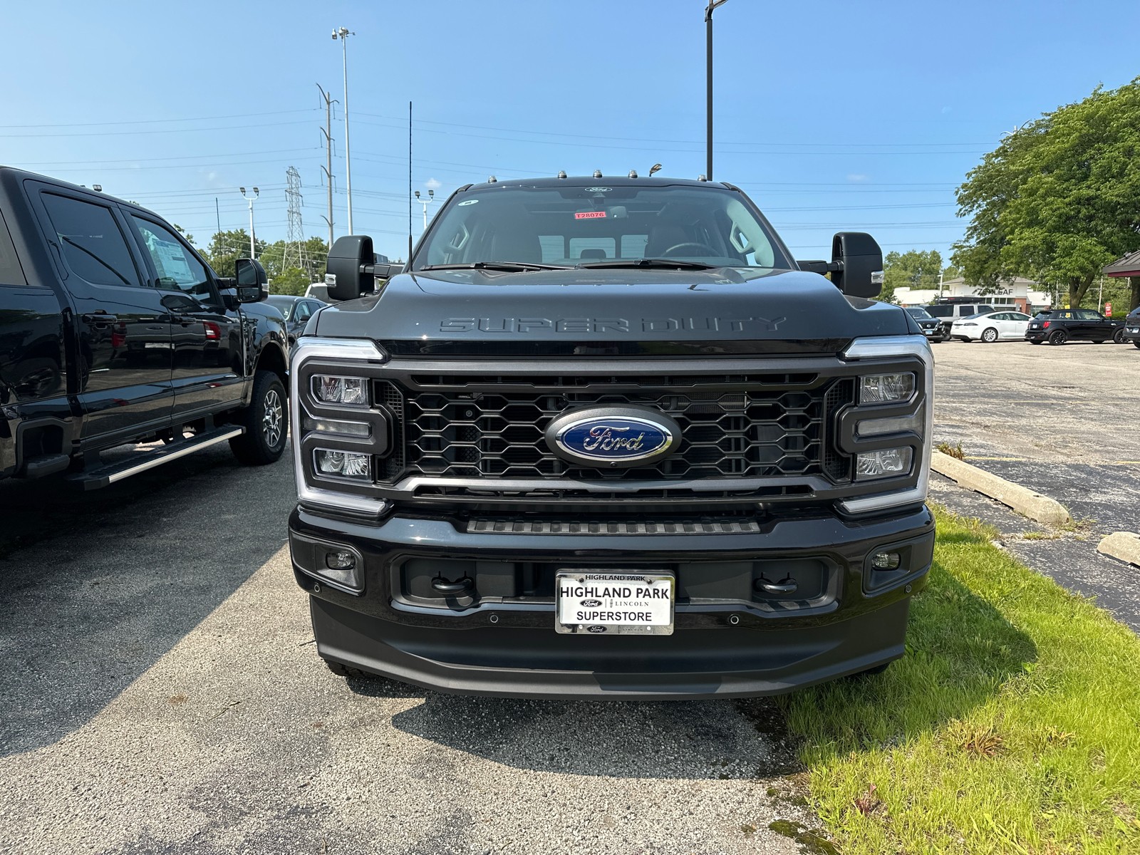 2024 Ford Super Duty F-250 SRW LARIAT 3