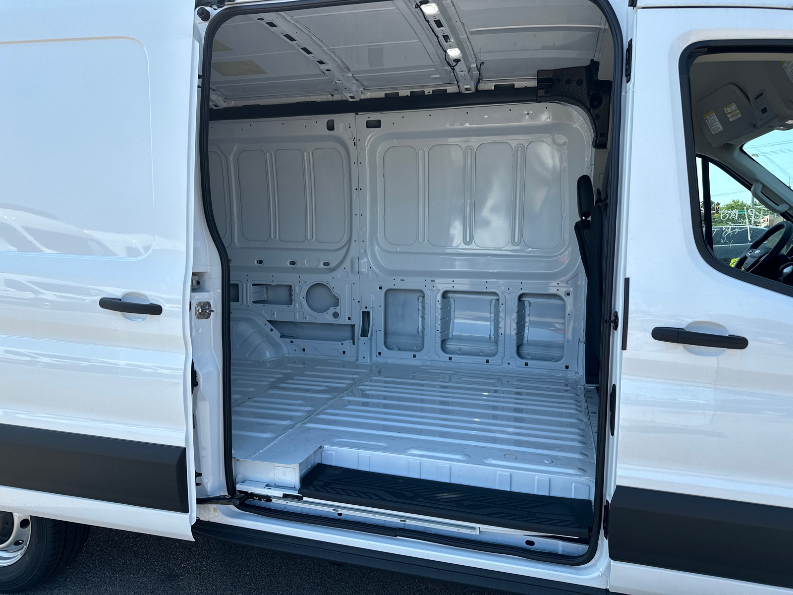 2024 Ford Transit Cargo Van T250 26