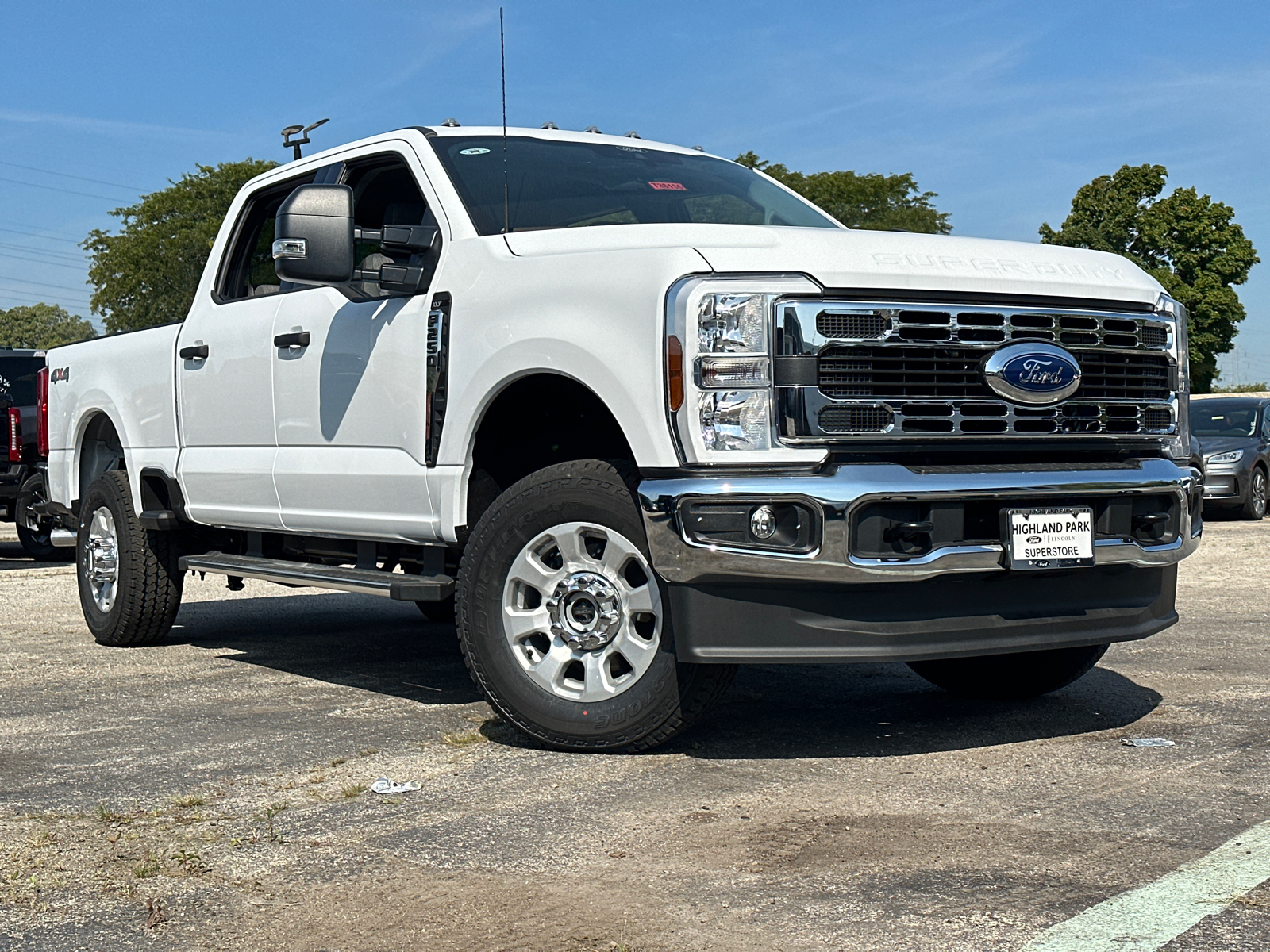 2024 Ford Super Duty F-250 SRW XLT 2