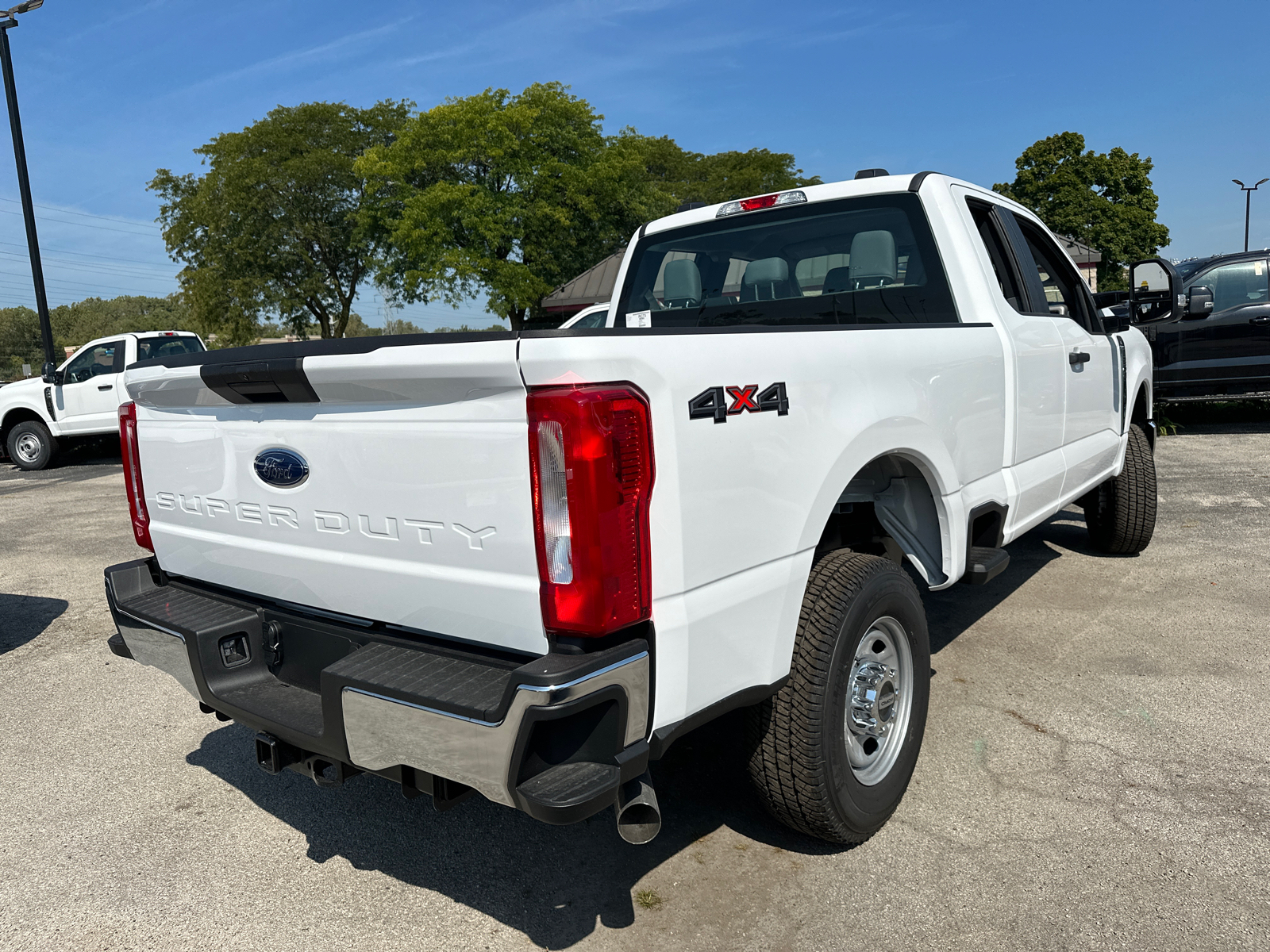 2024 Ford Super Duty F-250 SRW XL 8