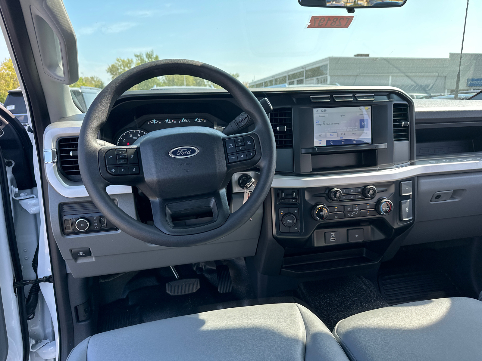 2024 Ford Super Duty F-250 SRW XL 15