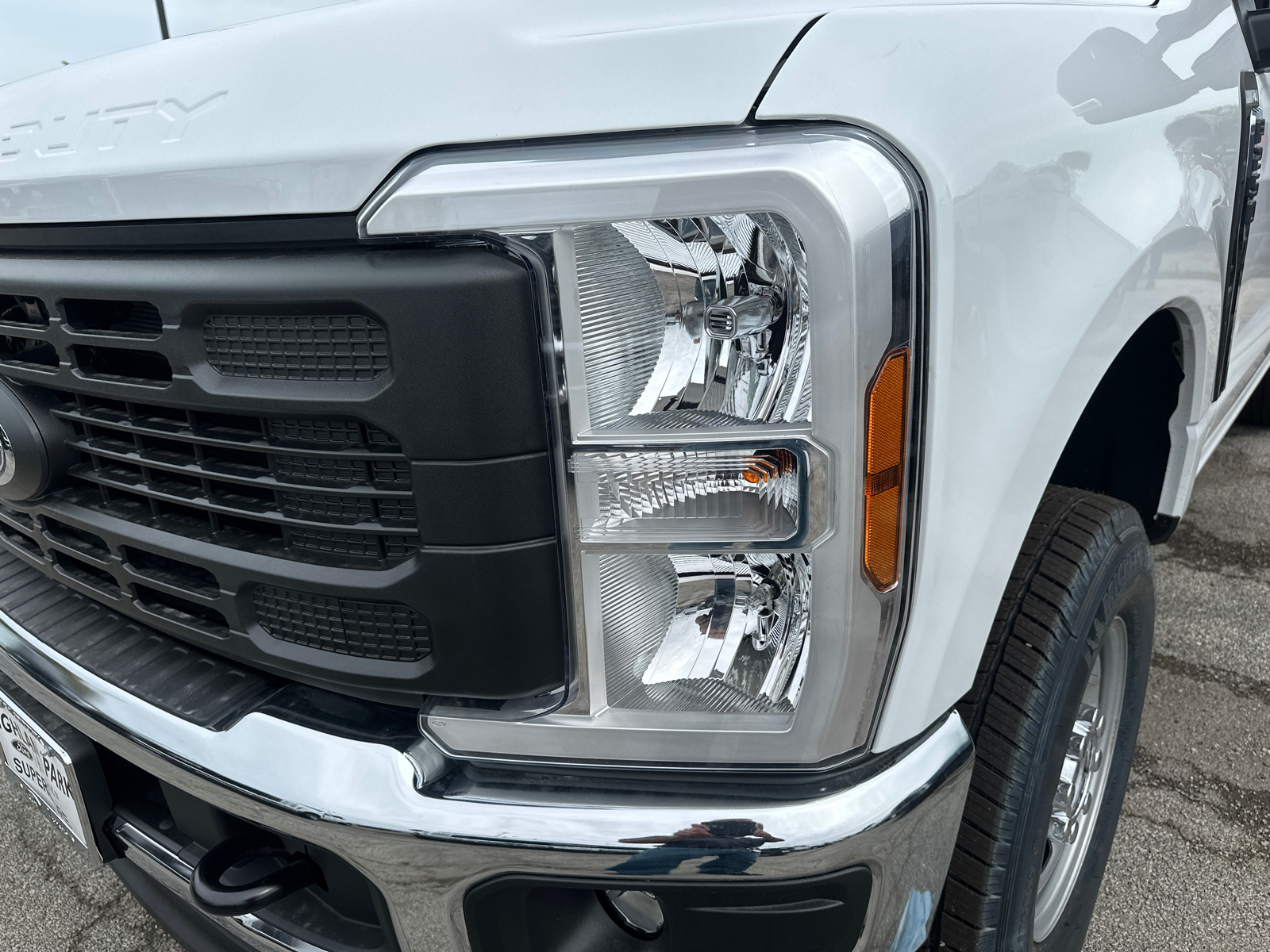 2024 Ford Super Duty F-250 SRW XL 9