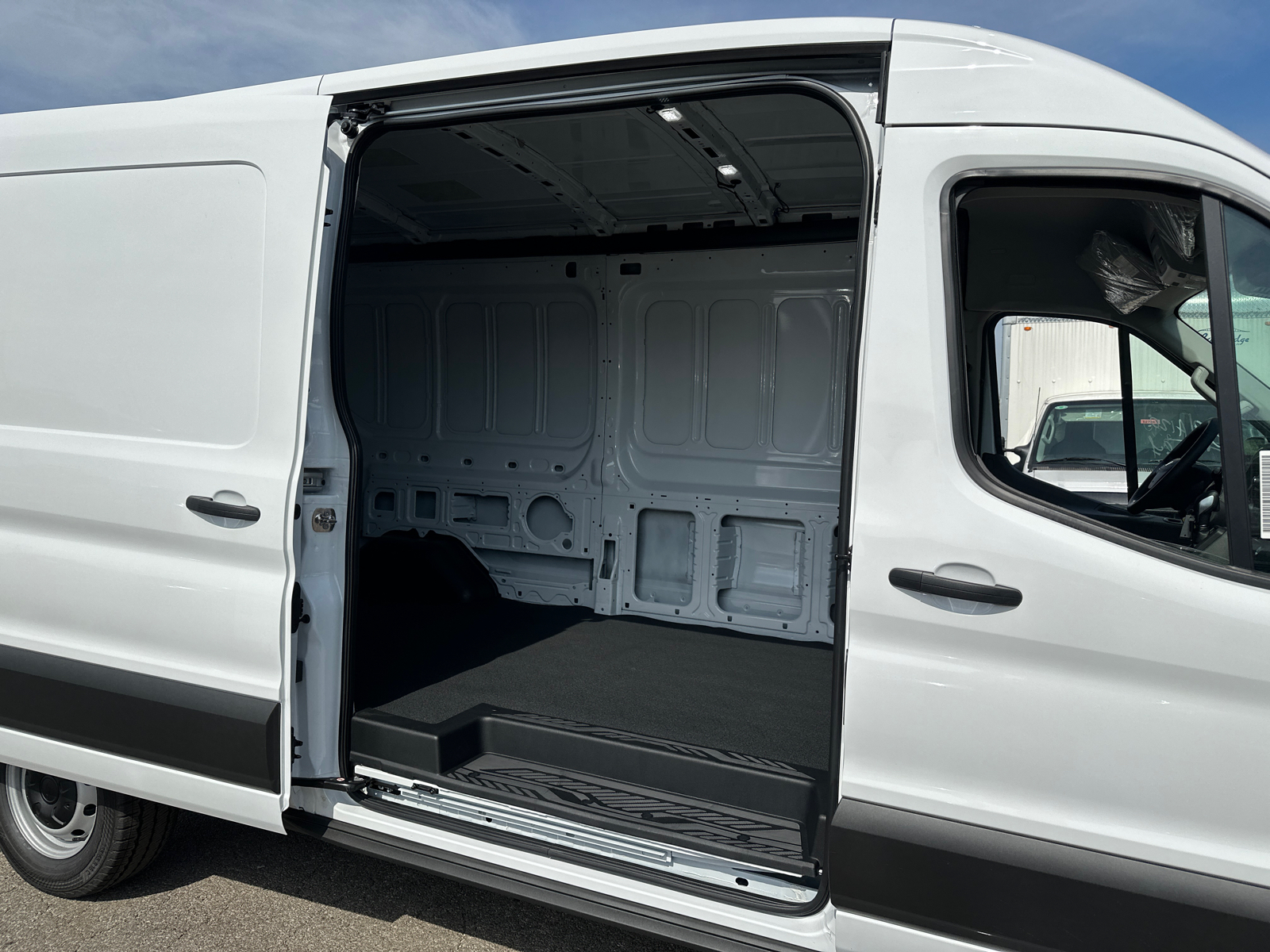 2024 Ford Transit Cargo Van T250 28