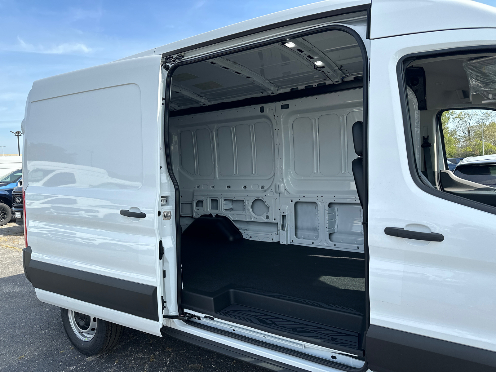 2024 Ford Transit Cargo Van T250 27