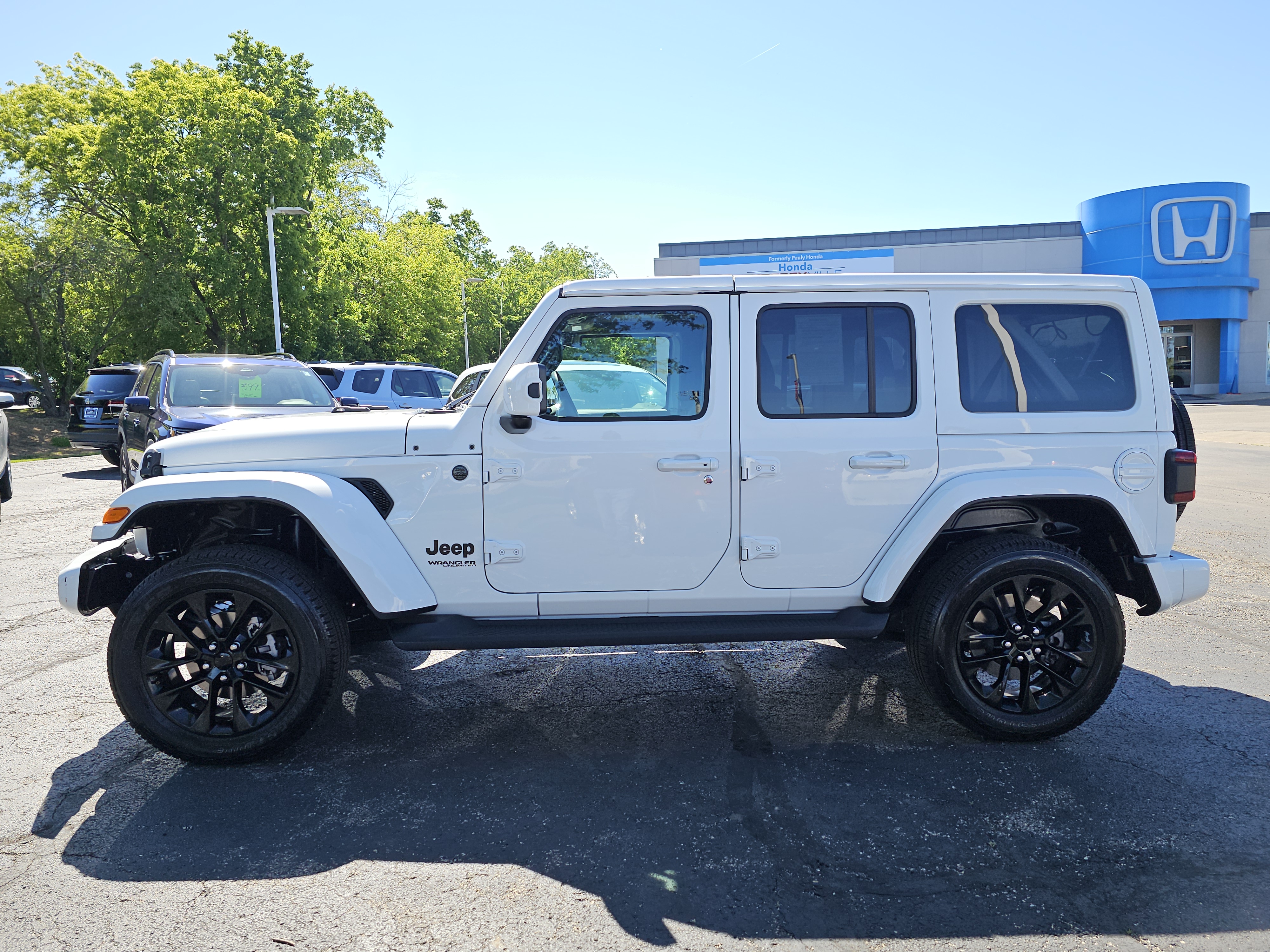 2021 Jeep Wrangler Unlimited Sahara High Altitude 25