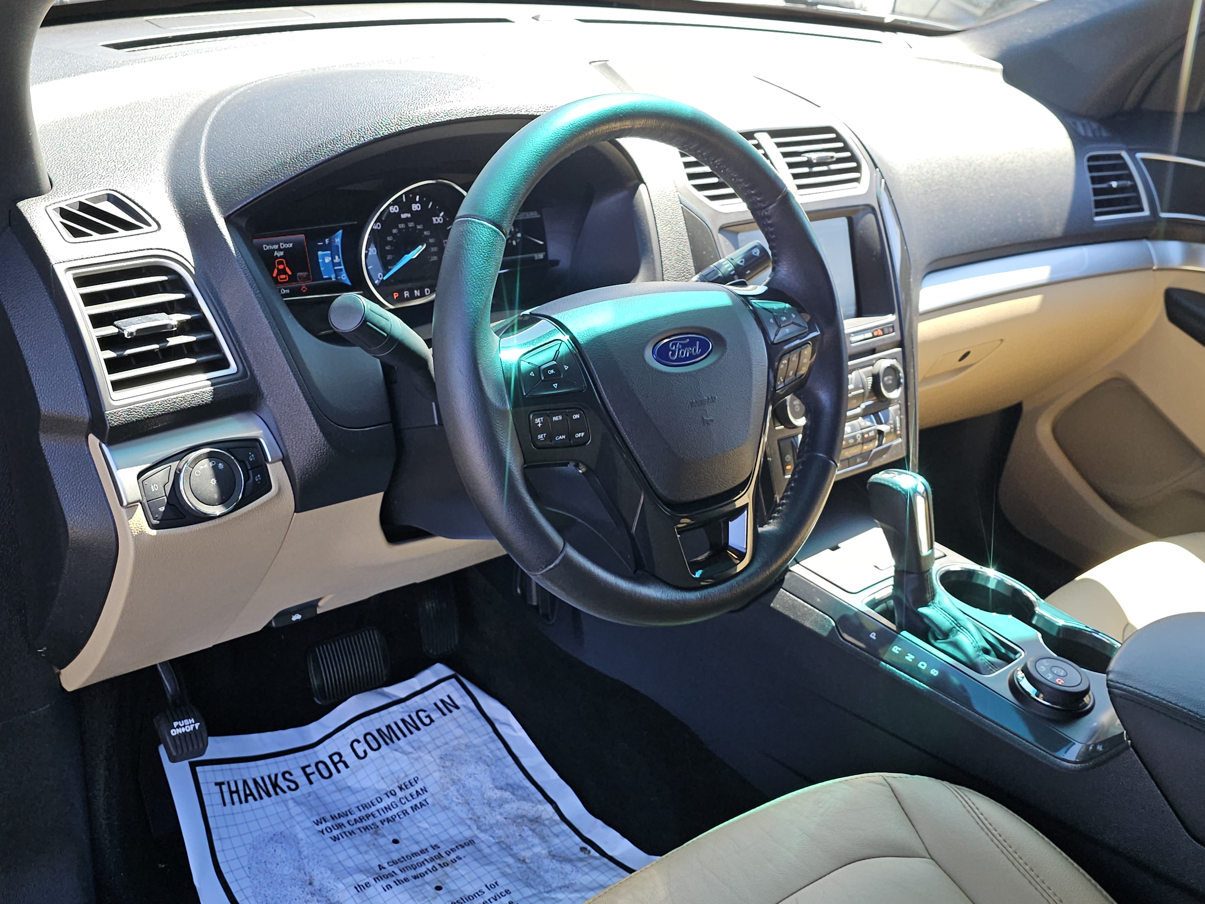 2016 Ford Explorer XLT 13