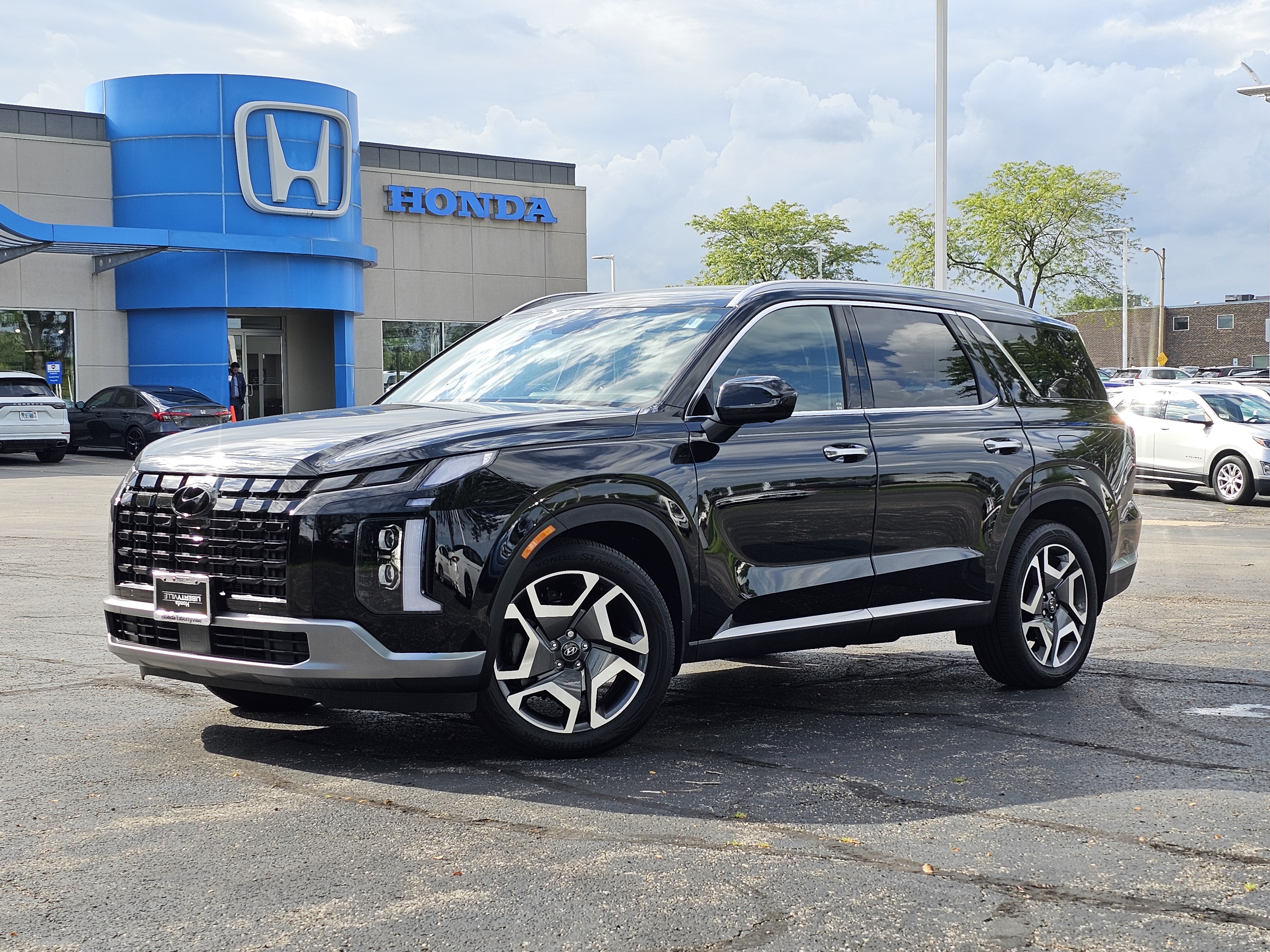 2024 Hyundai Palisade Limited 1