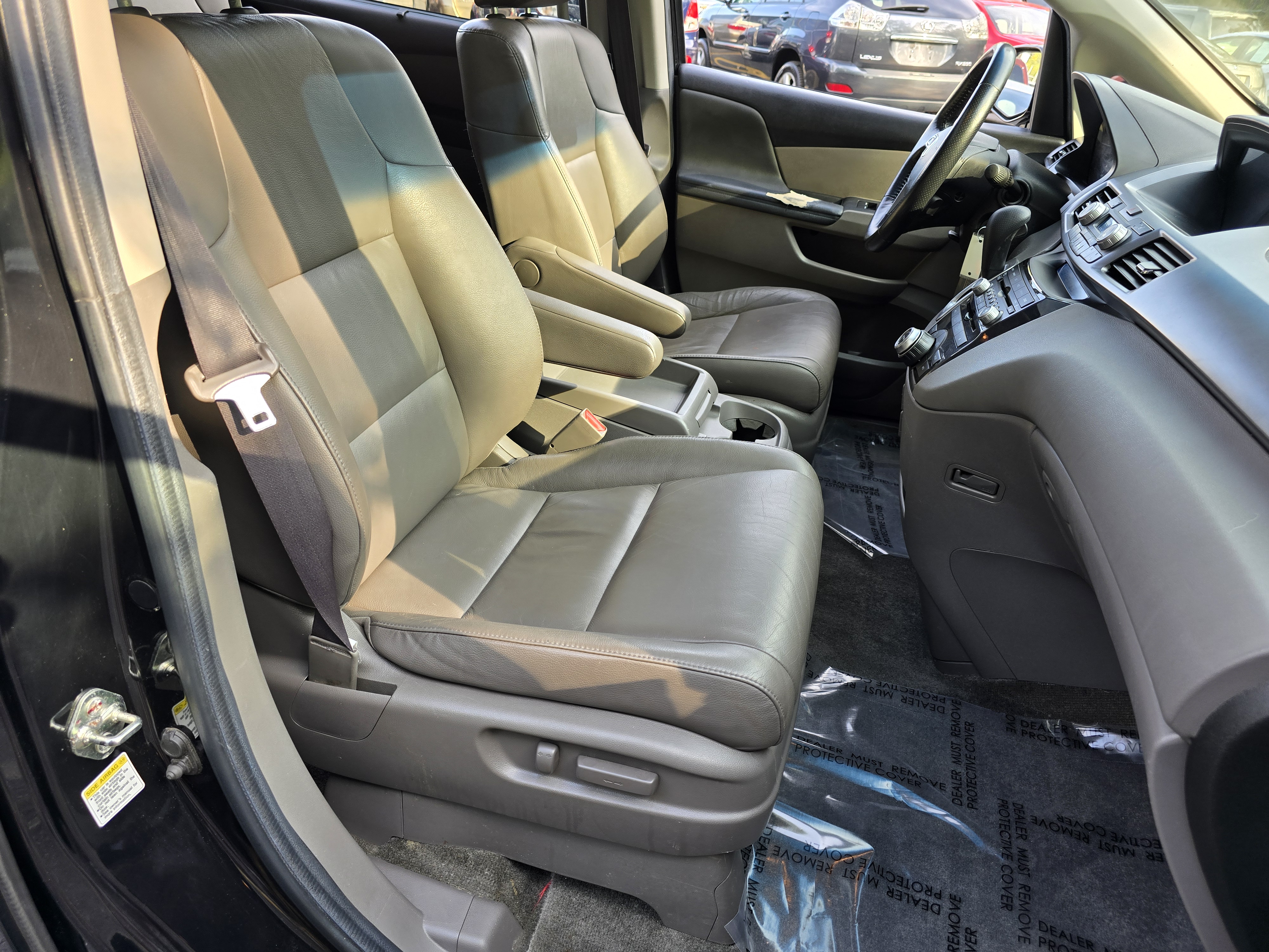 2012 Honda Odyssey Touring 39