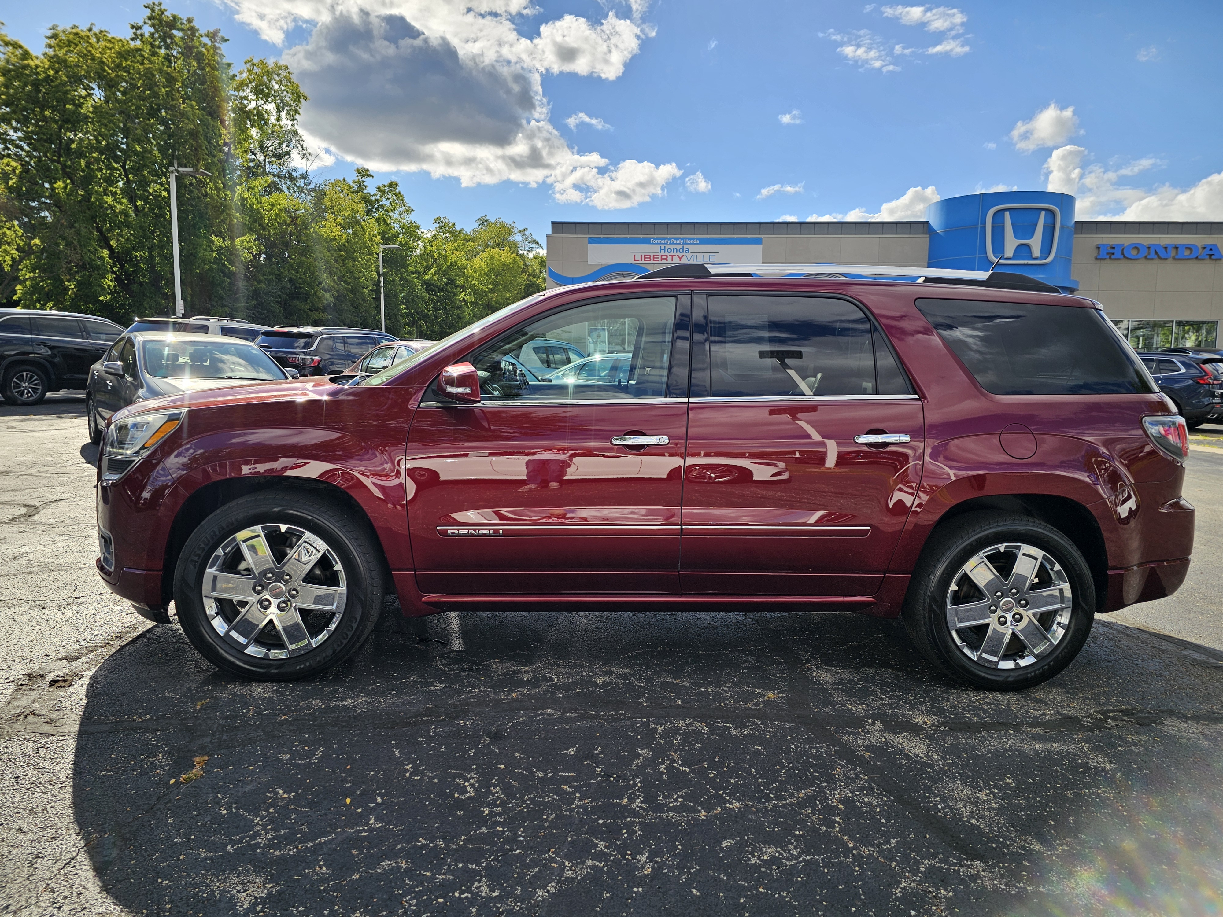 2015 GMC Acadia Denali 27