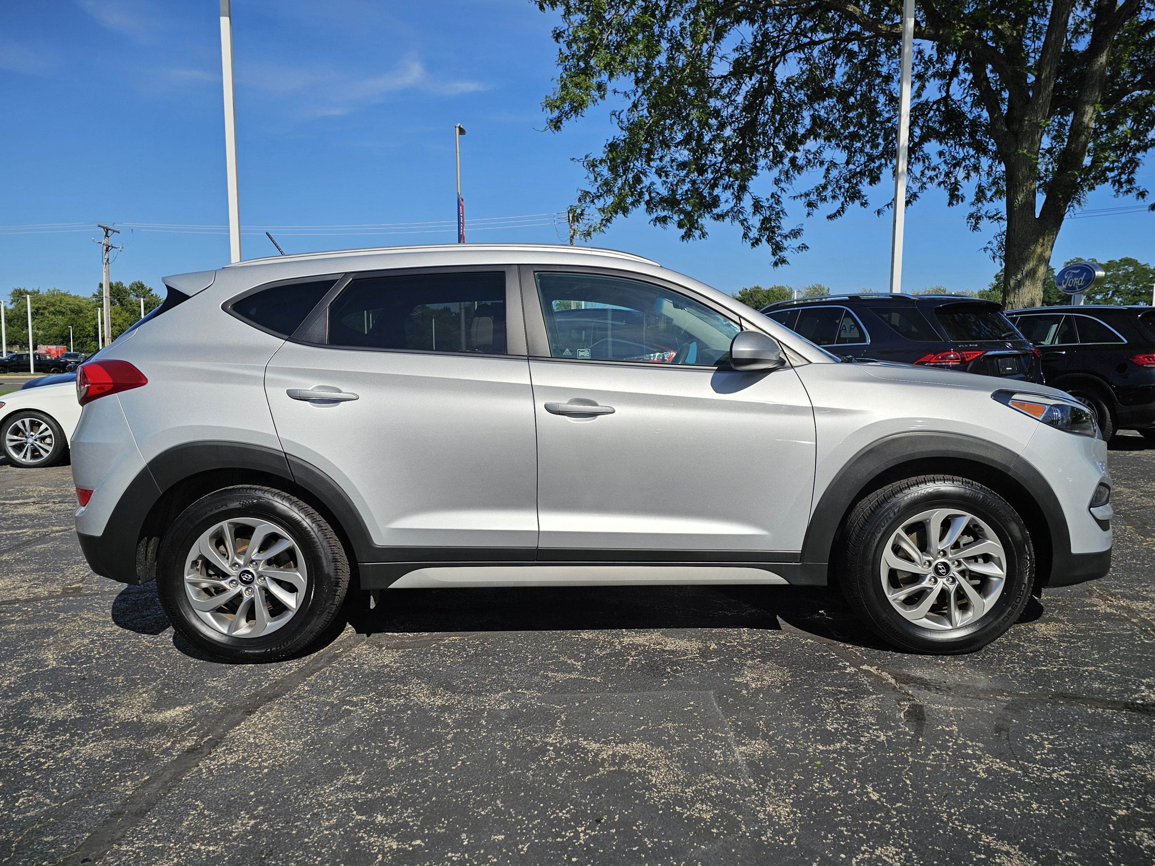 2017 Hyundai Tucson SE 23