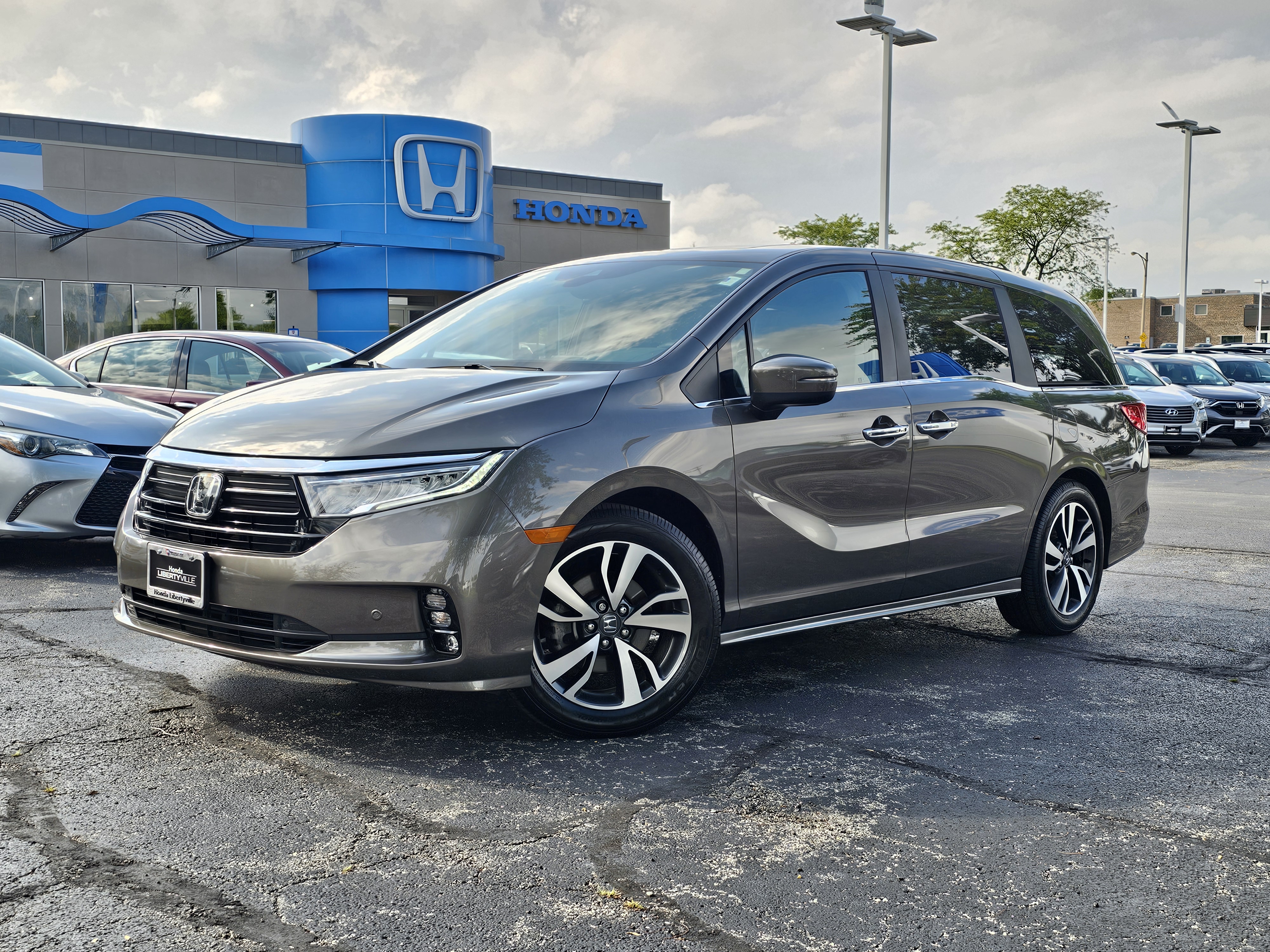 2023 Honda Odyssey Touring 1