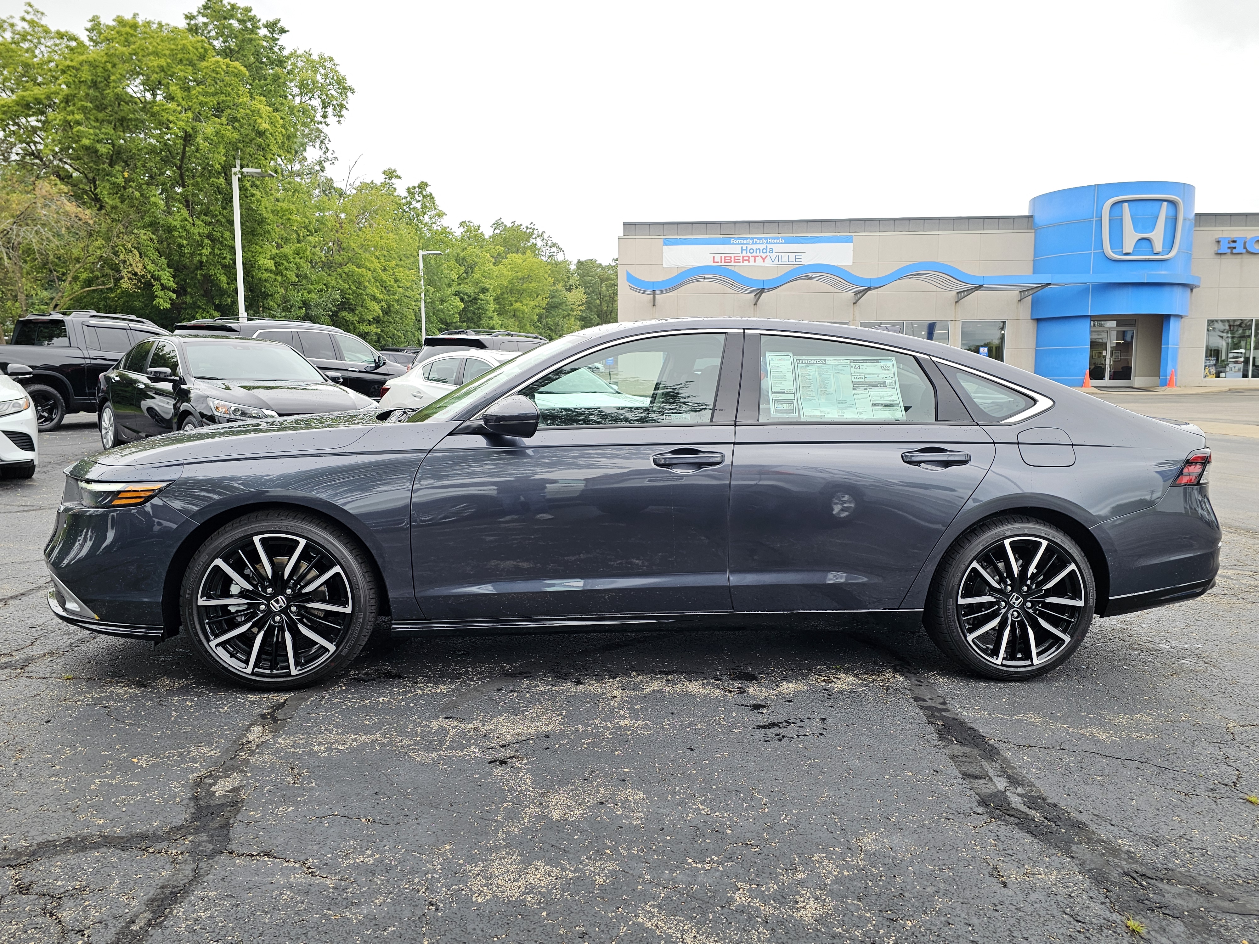 2024 Honda Accord Hybrid Touring 25