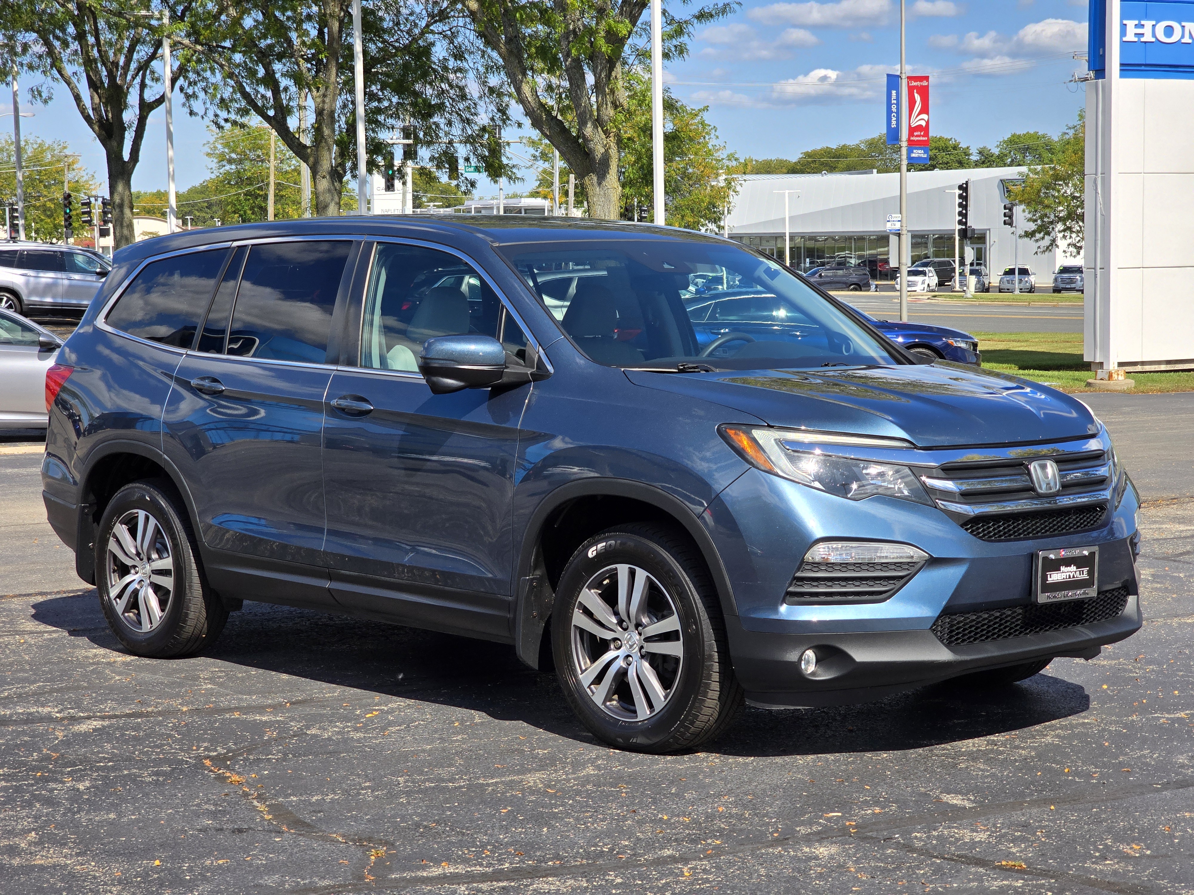 2017 Honda Pilot EX 17