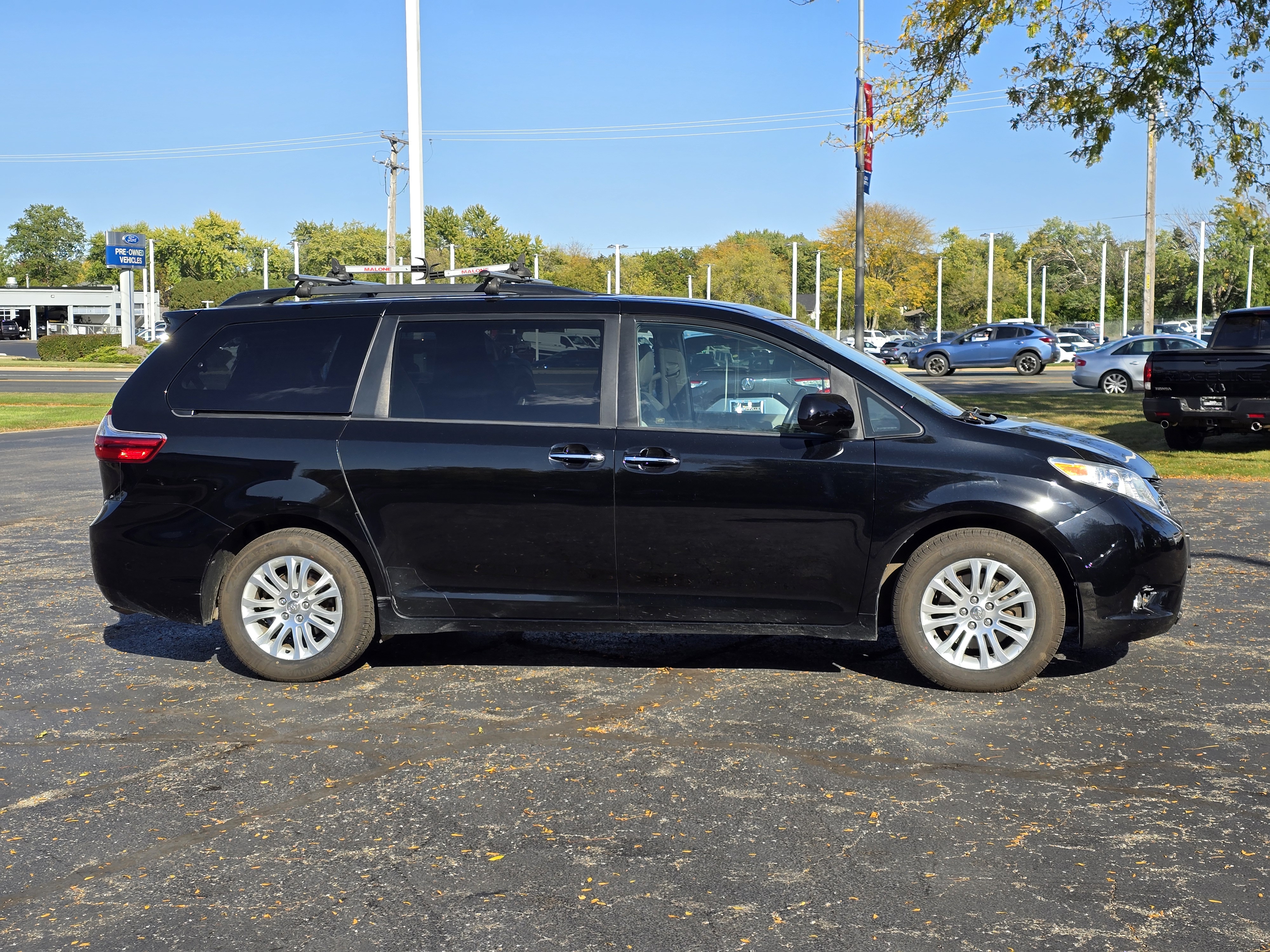 2015 Toyota Sienna XLE 6