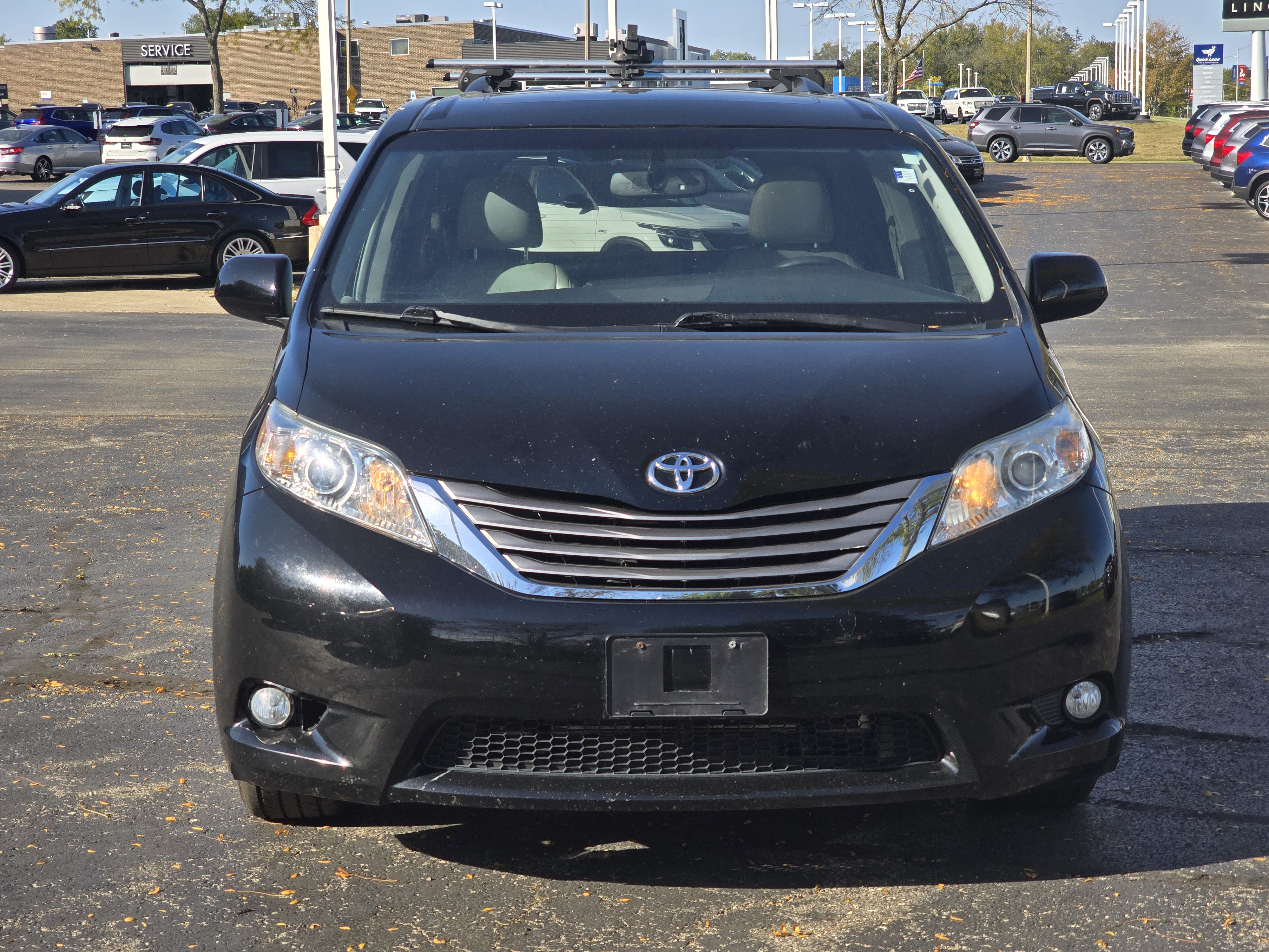 2015 Toyota Sienna XLE 8