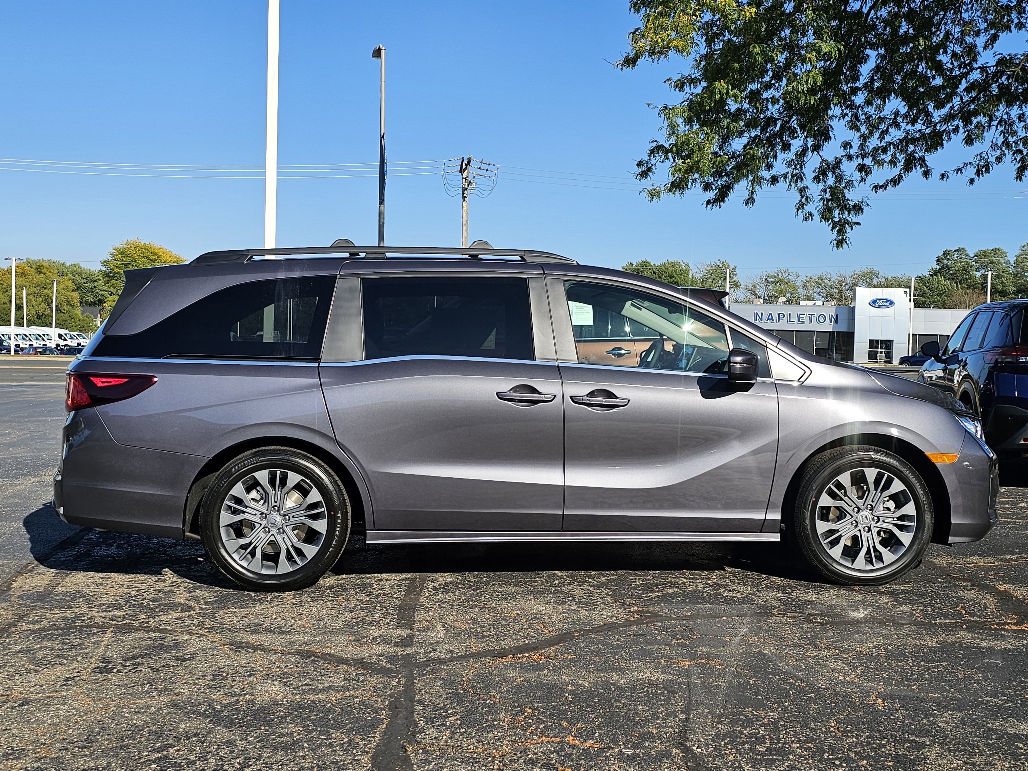 2025 Honda Odyssey Touring 26