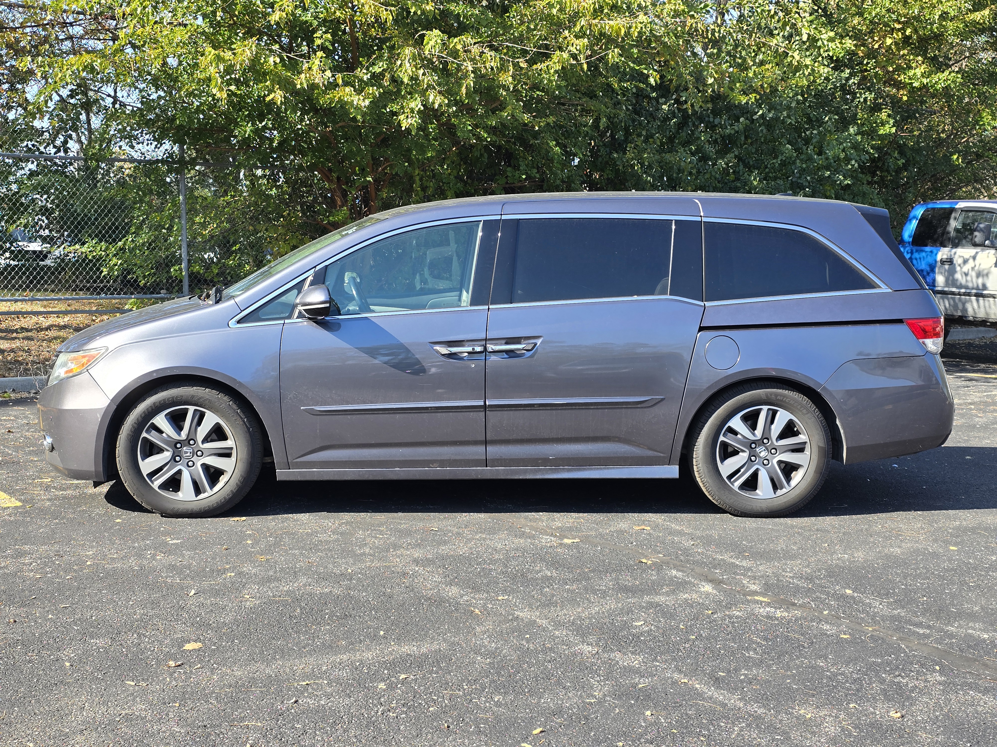 2015 Honda Odyssey Touring 2