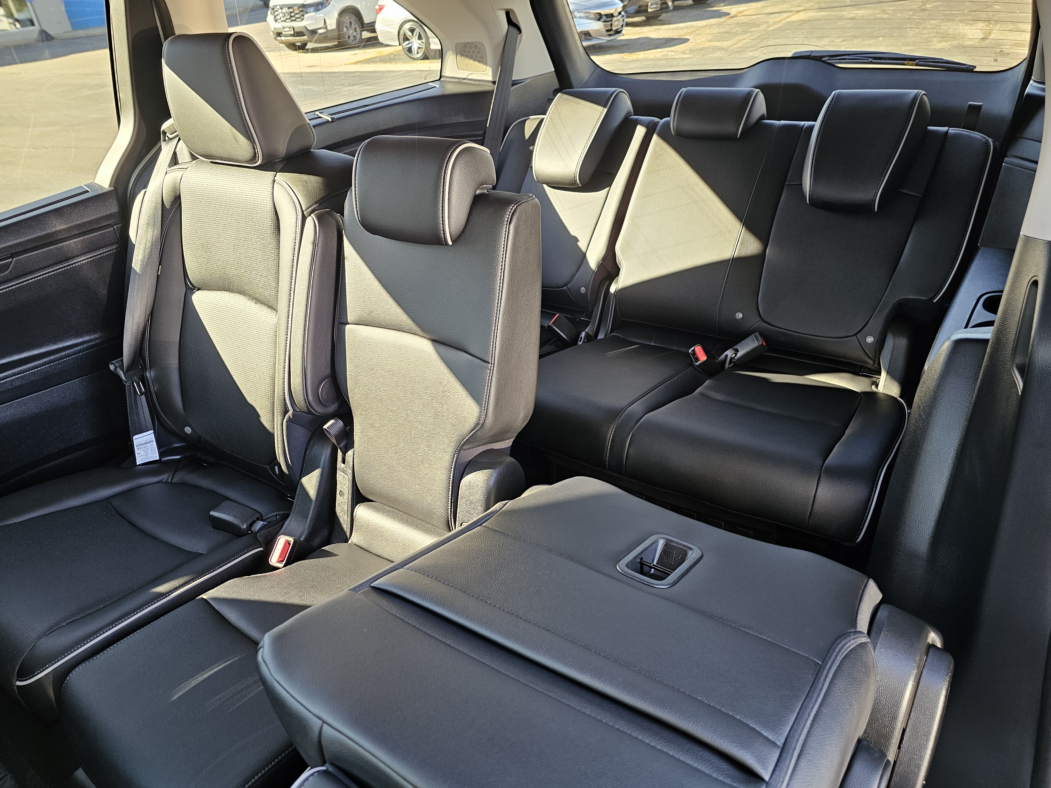 2025 Honda Odyssey Elite 19