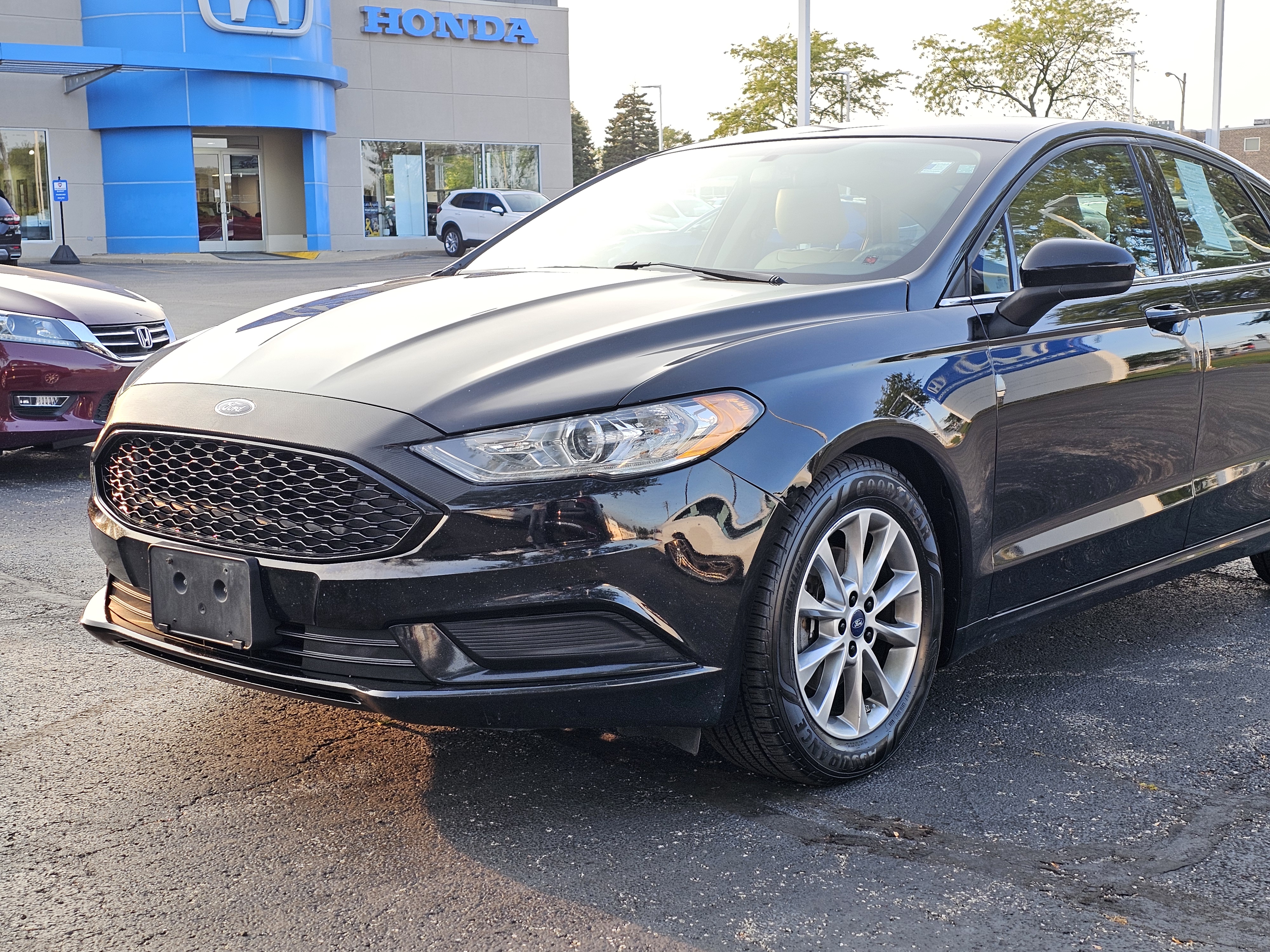 2017 Ford Fusion SE 24