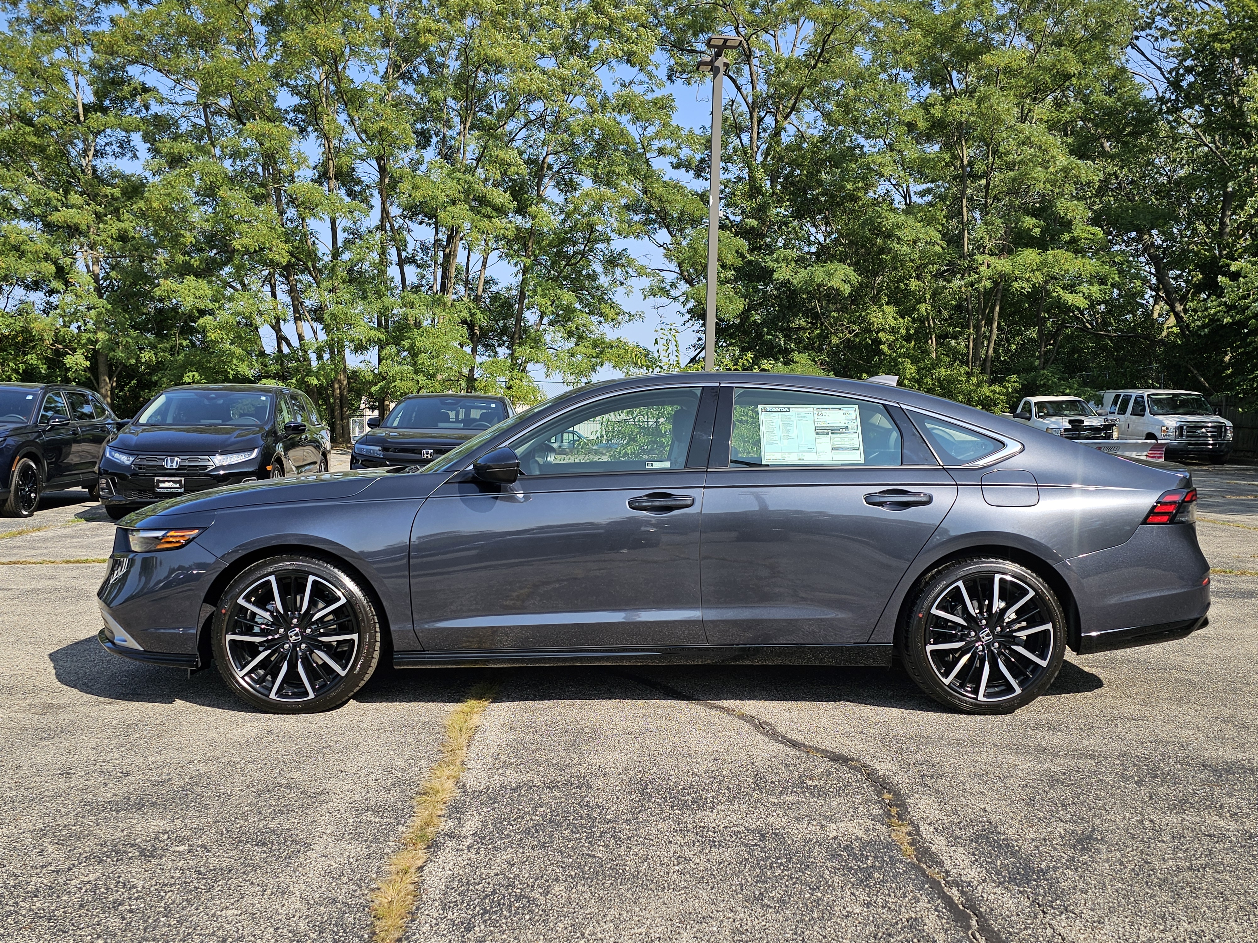 2024 Honda Accord Hybrid Touring 25