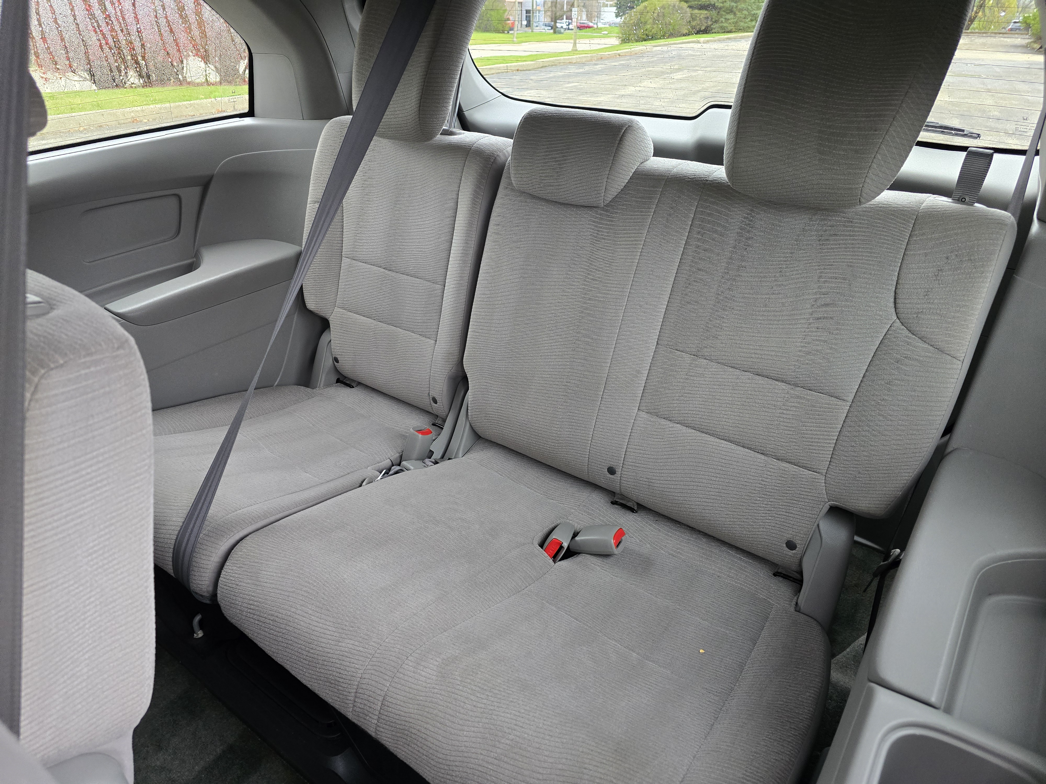 2011 Honda Odyssey EX 38