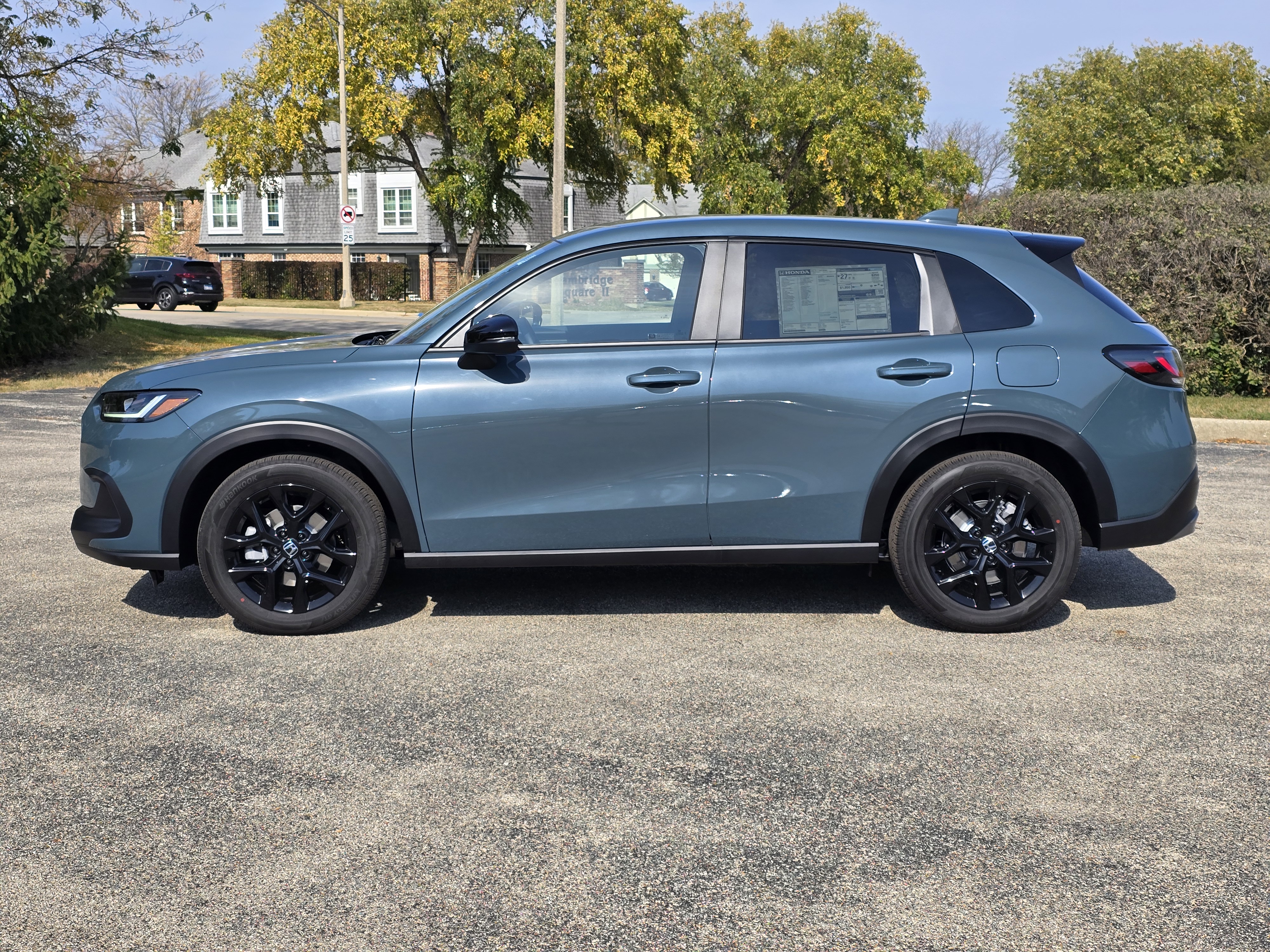 2025 Honda HR-V Sport 3