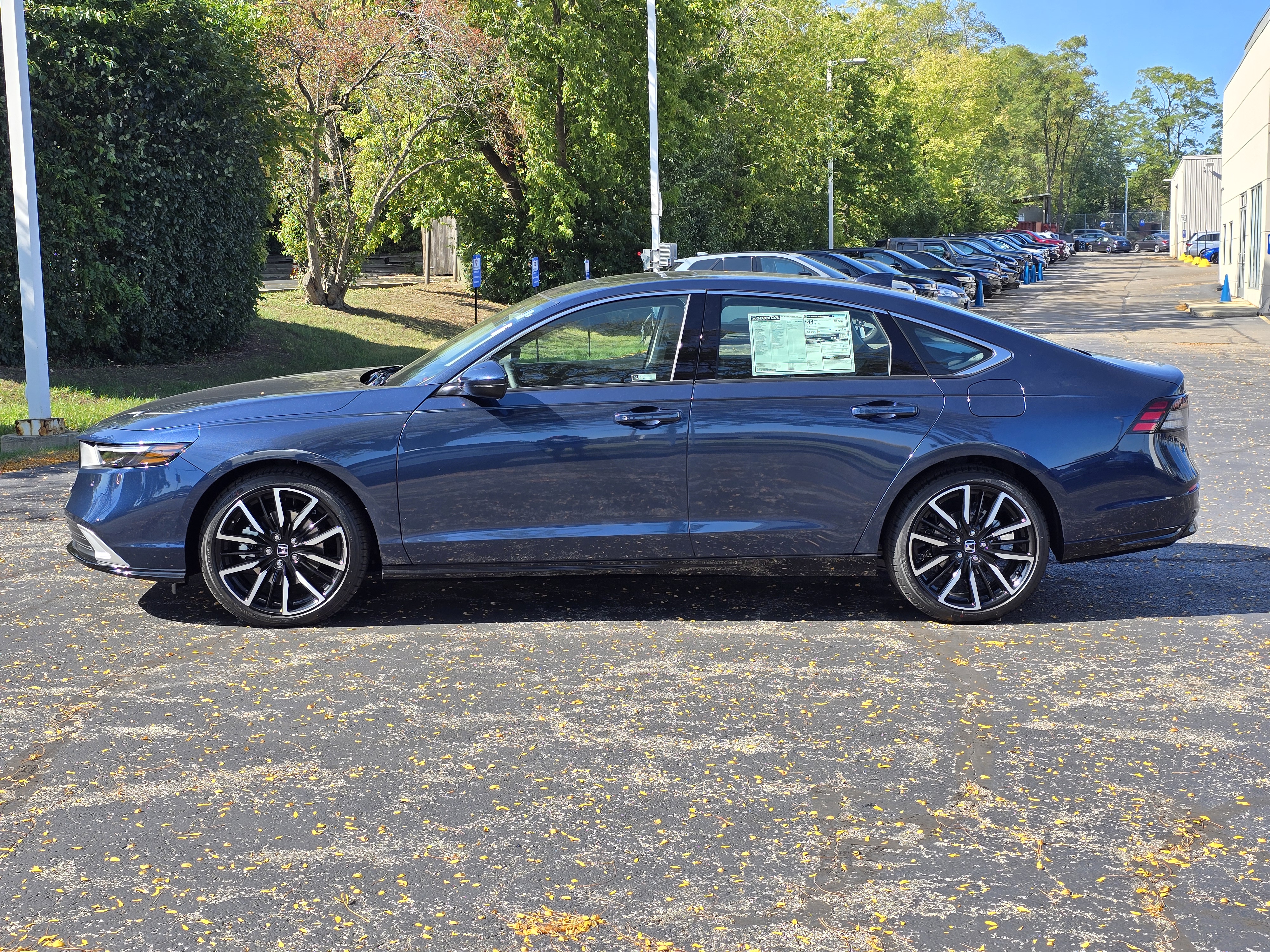 2025 Honda Accord Hybrid Touring 3