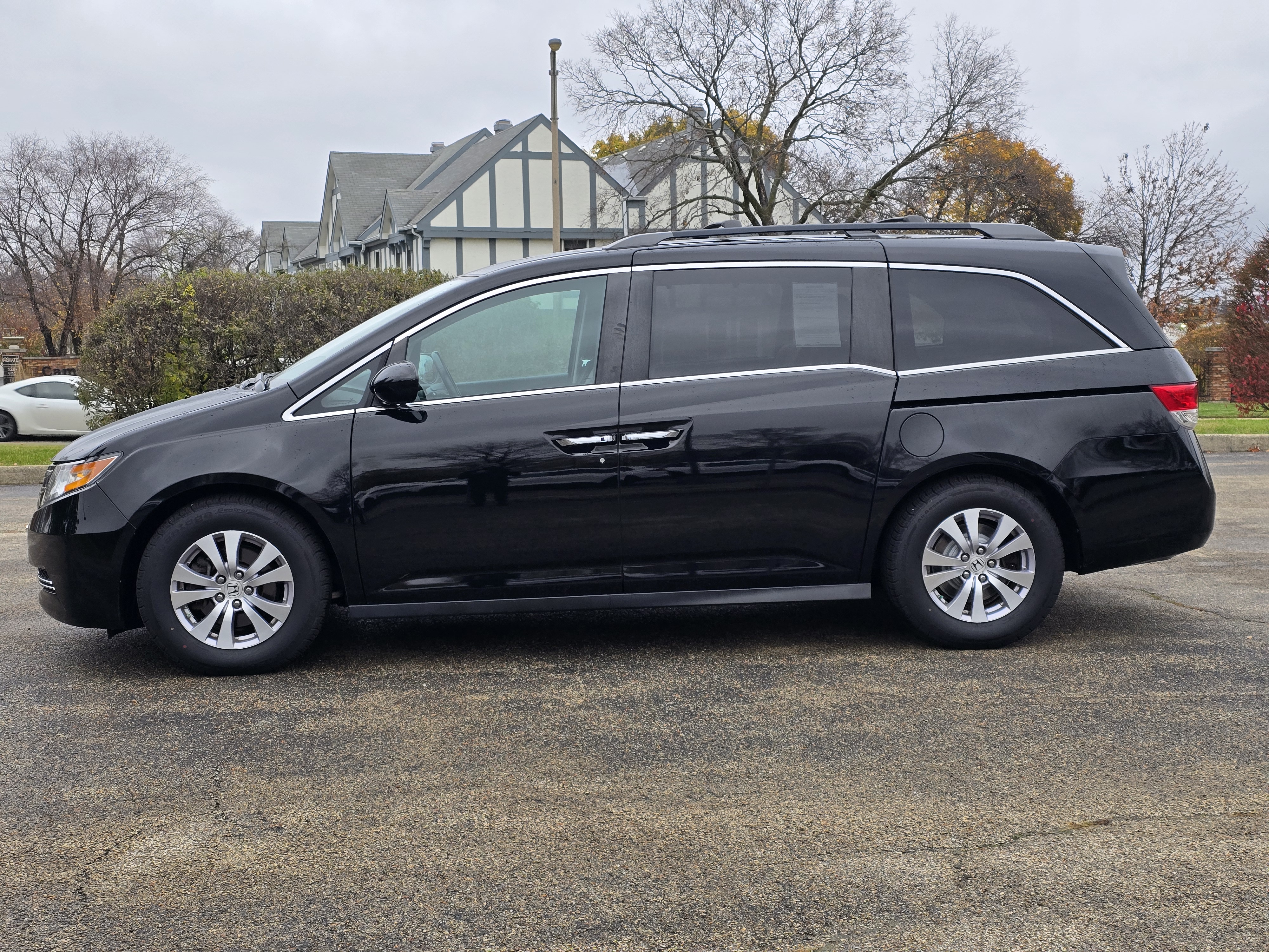 2016 Honda Odyssey EX-L 11