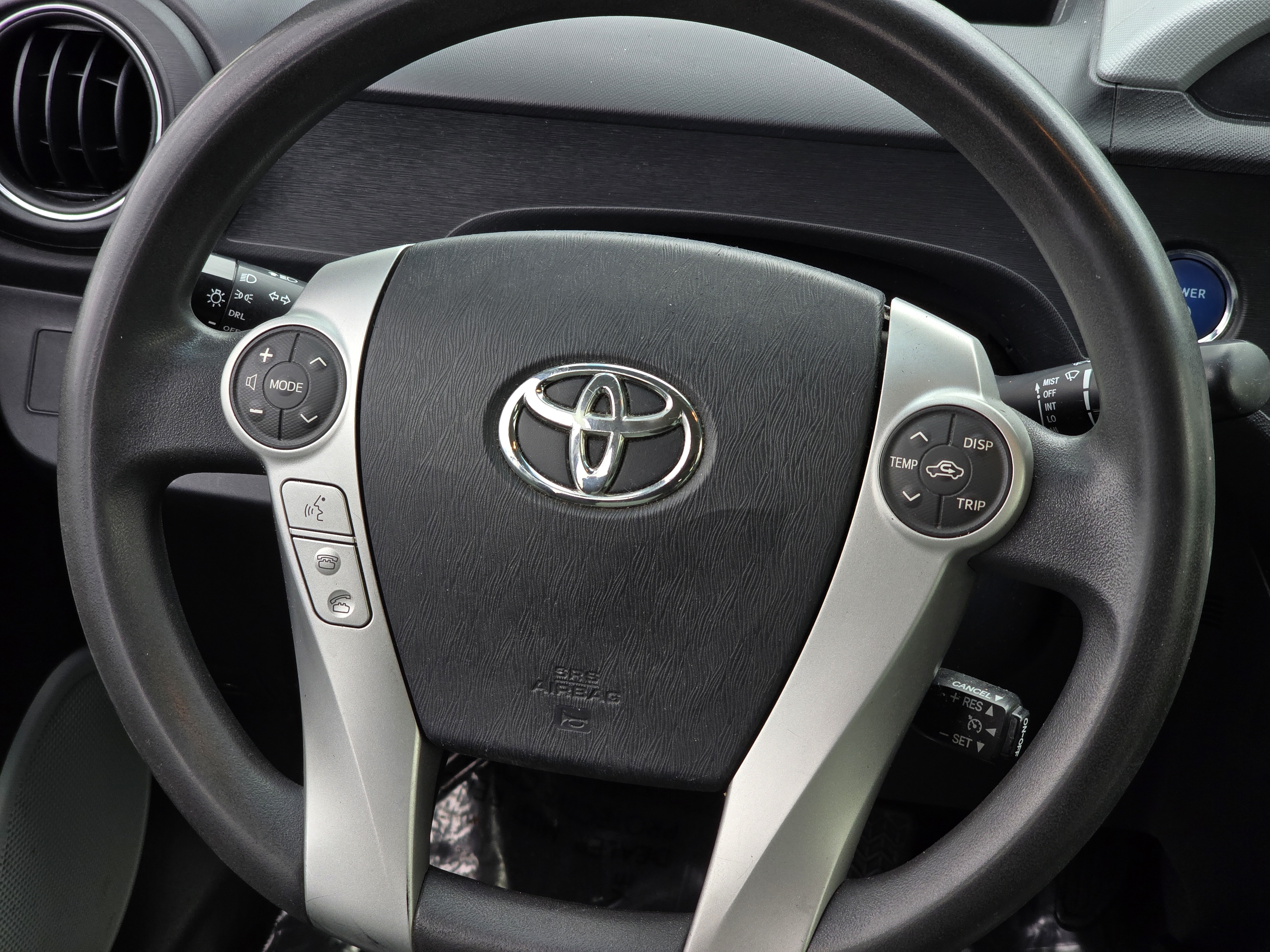 2012 Toyota Prius c Three 6