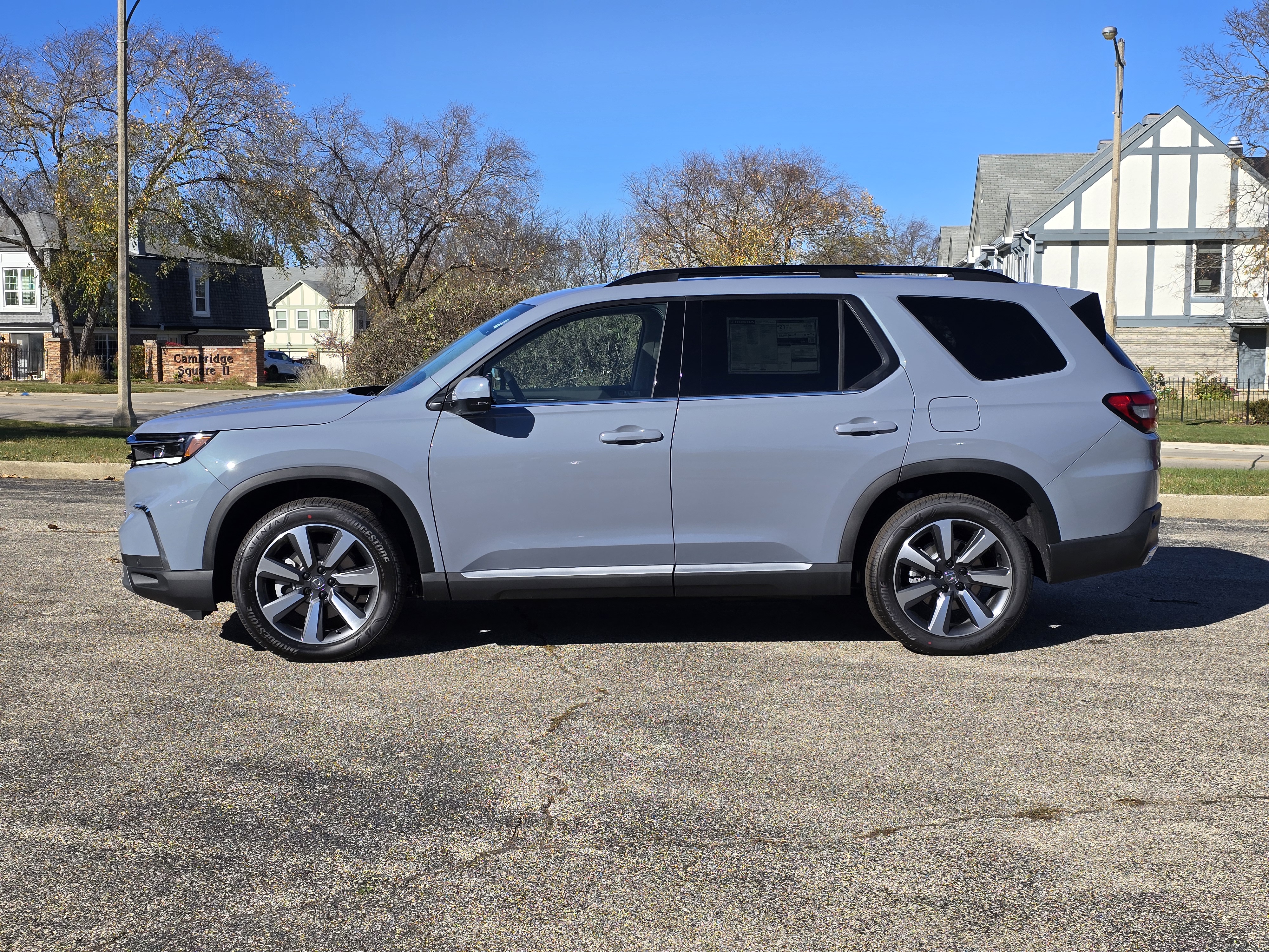 2025 Honda Pilot Touring 3