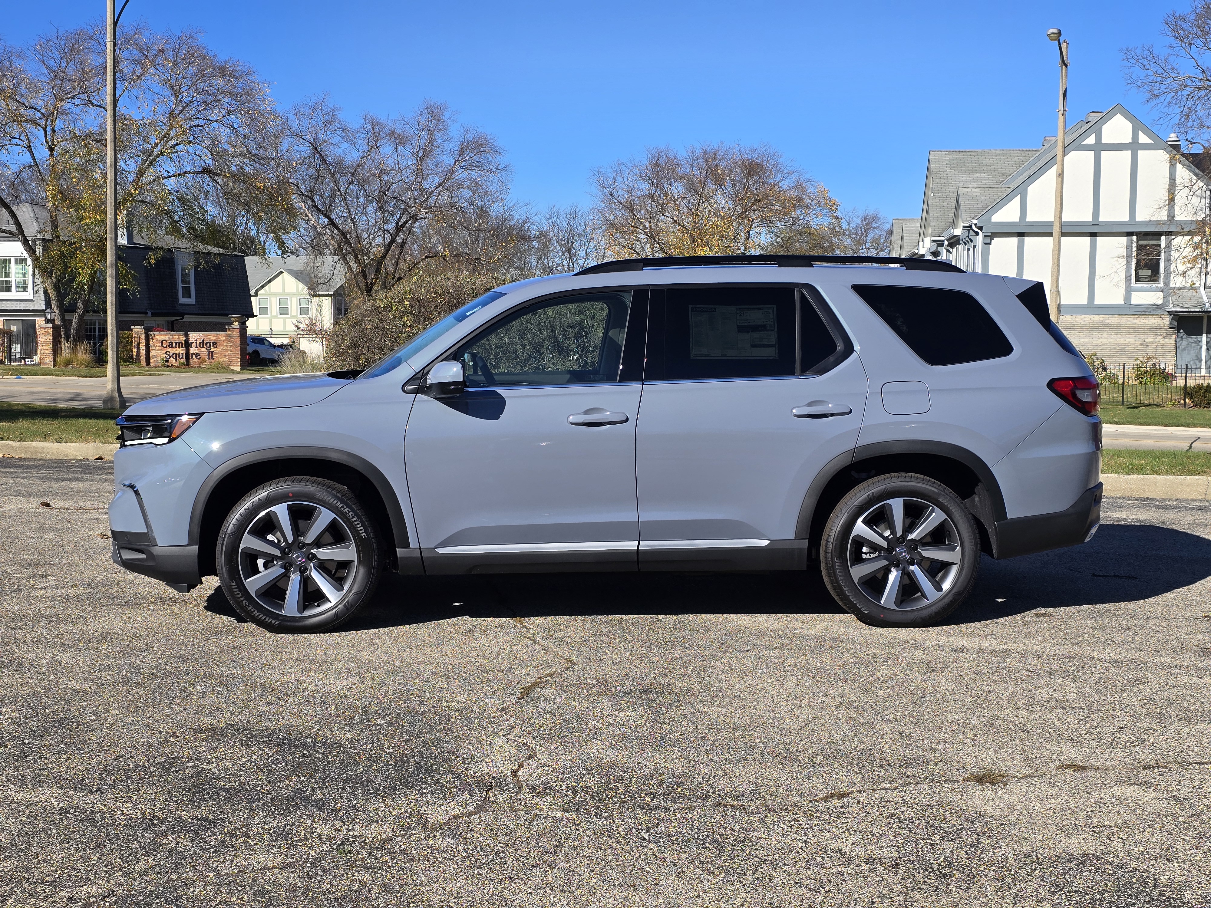 2025 Honda Pilot Touring 12