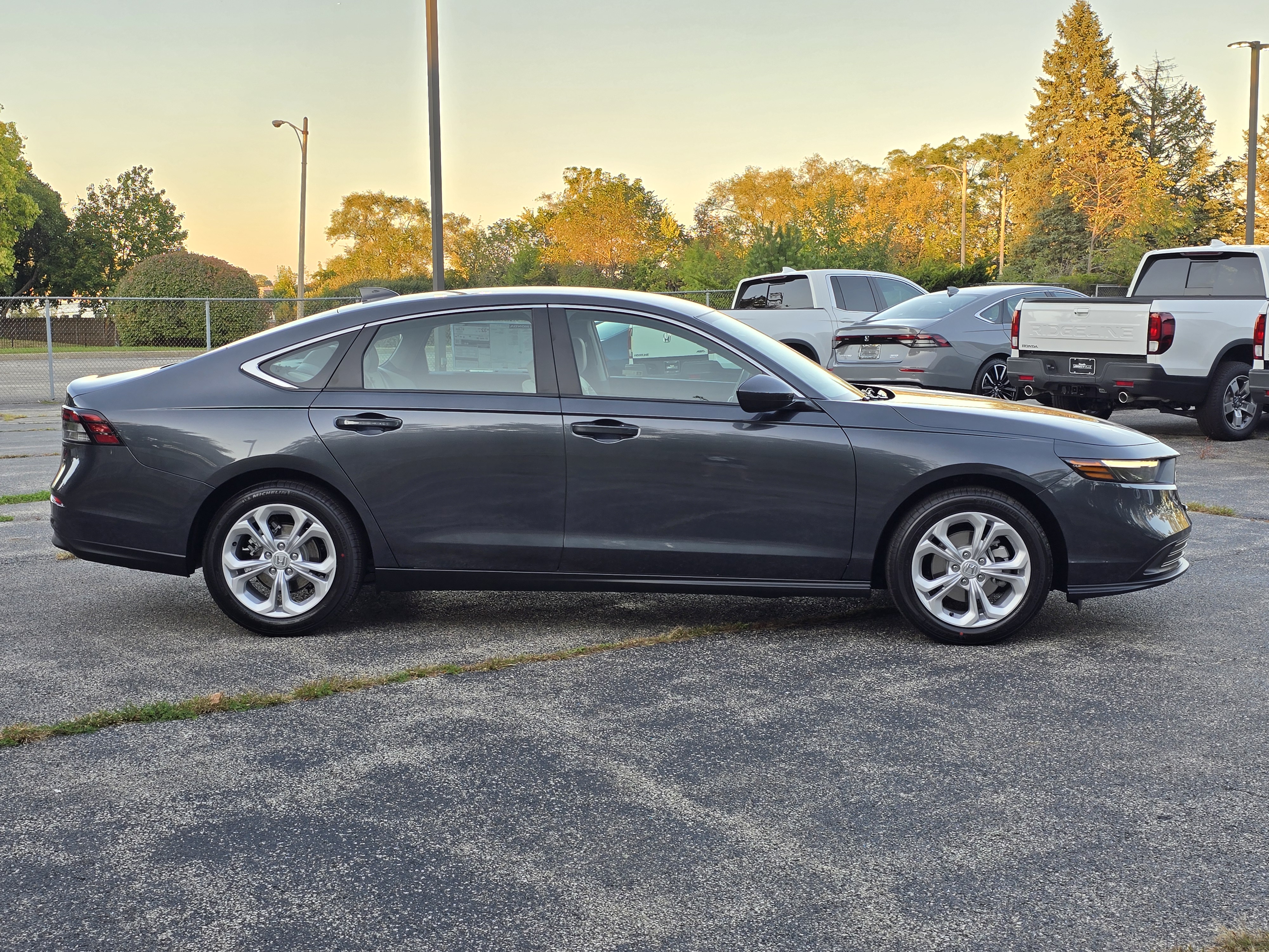 2025 Honda Accord LX 16