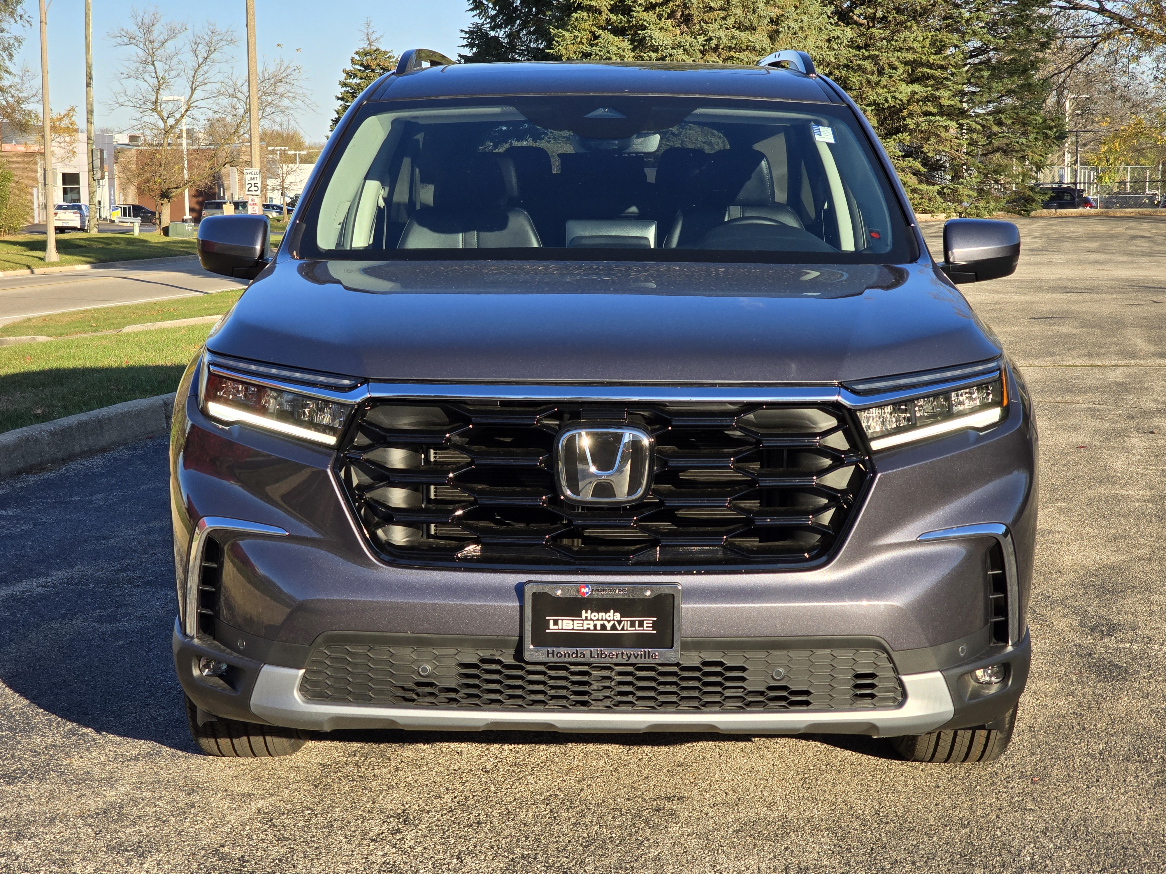 2025 Honda Pilot Touring 17