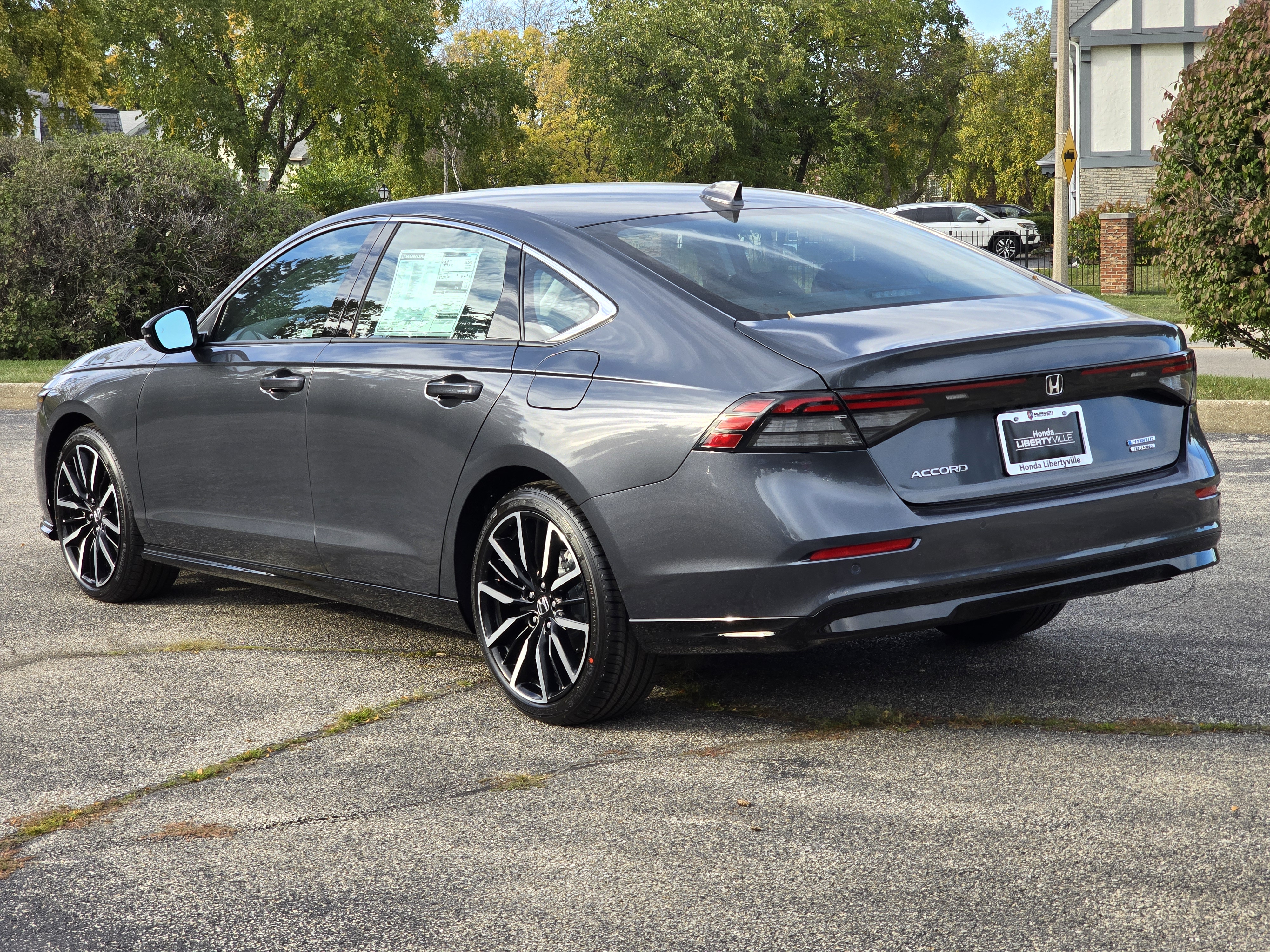 2025 Honda Accord Hybrid Touring 8