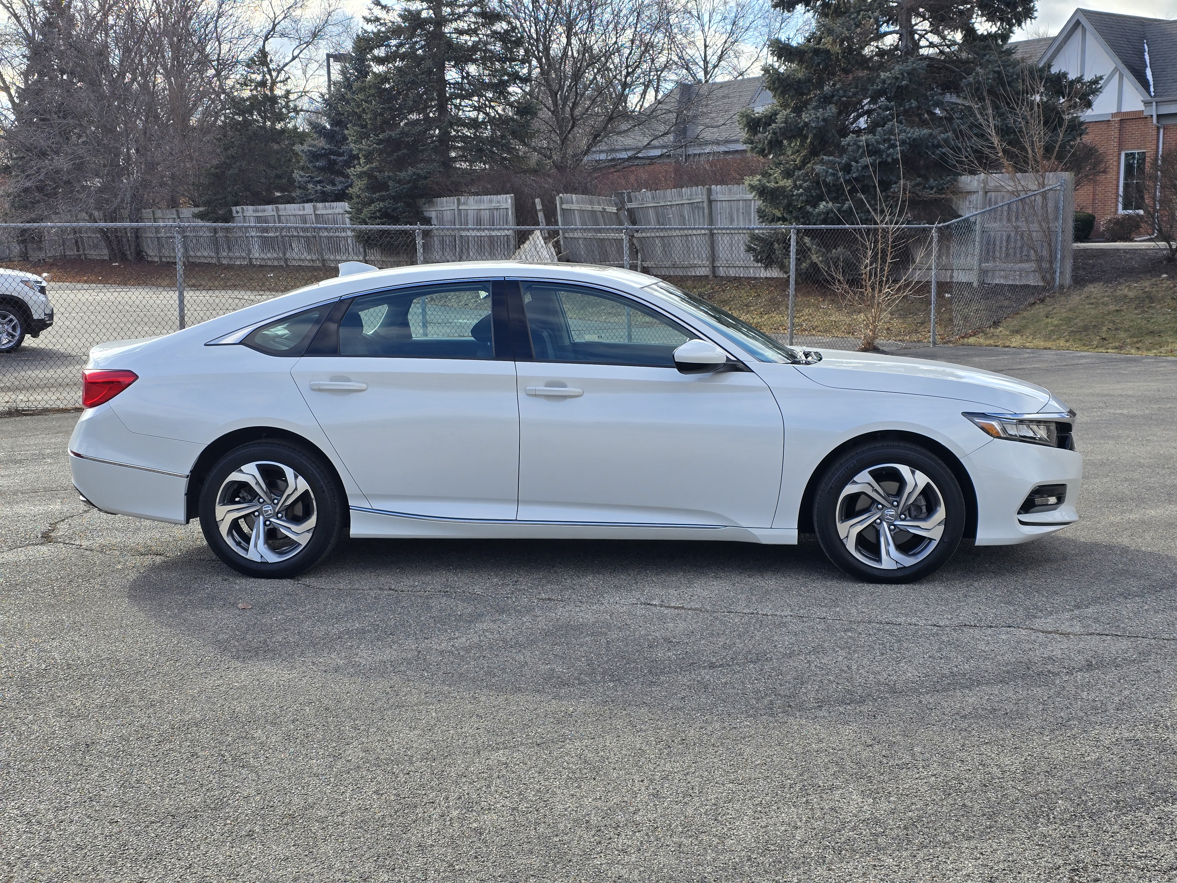 2020 Honda Accord EX 17