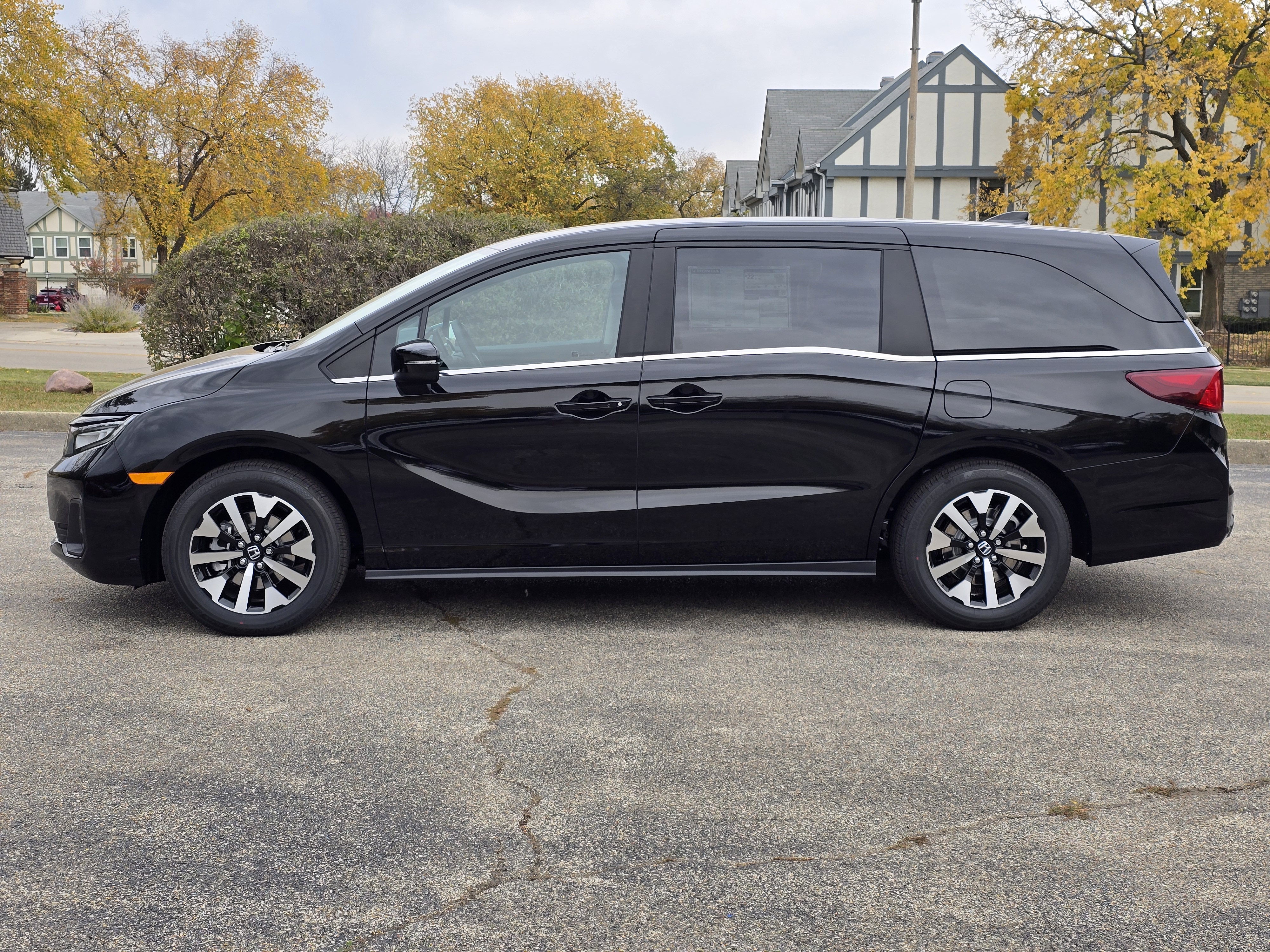 2025 Honda Odyssey EX-L 3