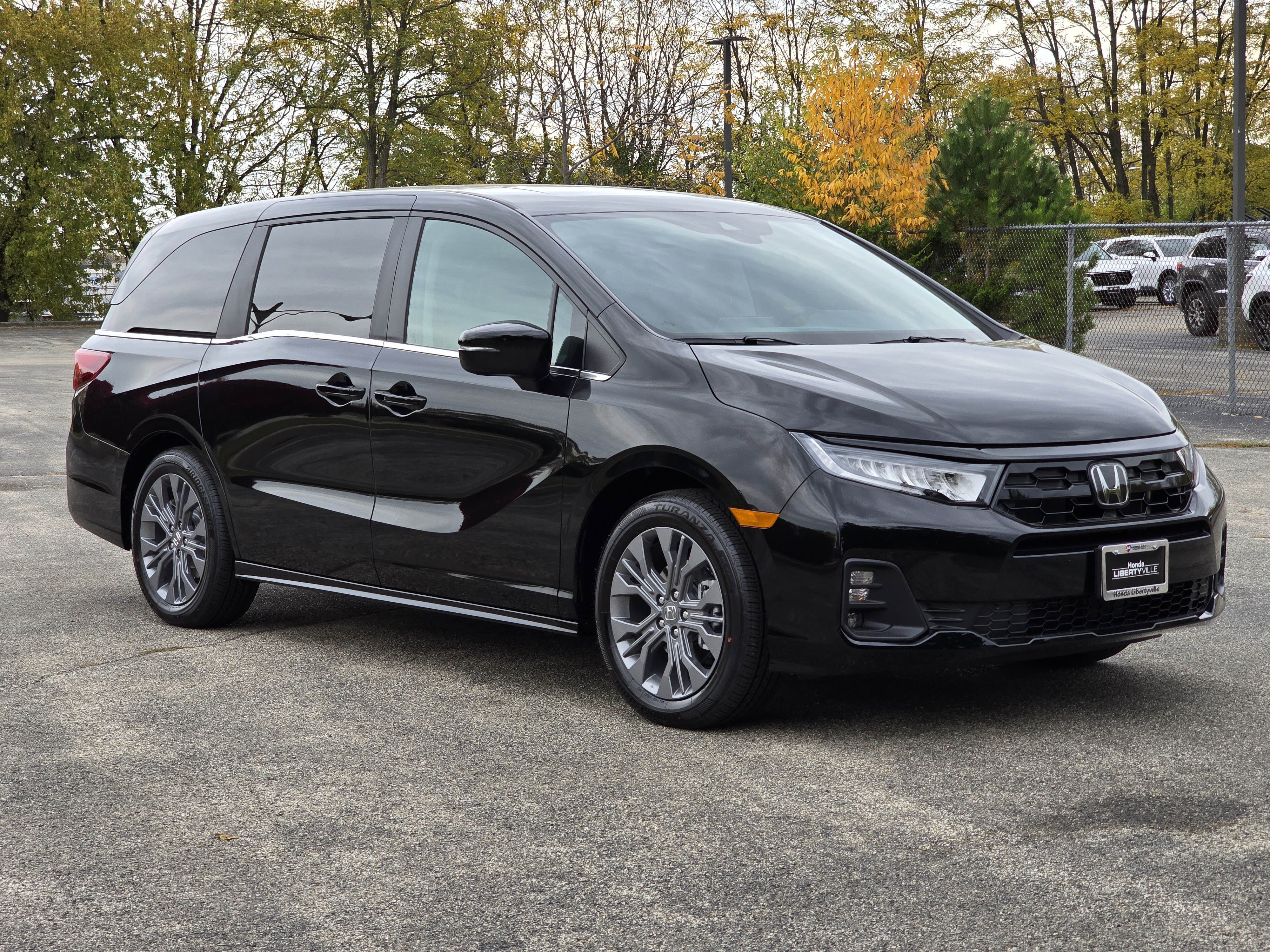 2025 Honda Odyssey Touring 19