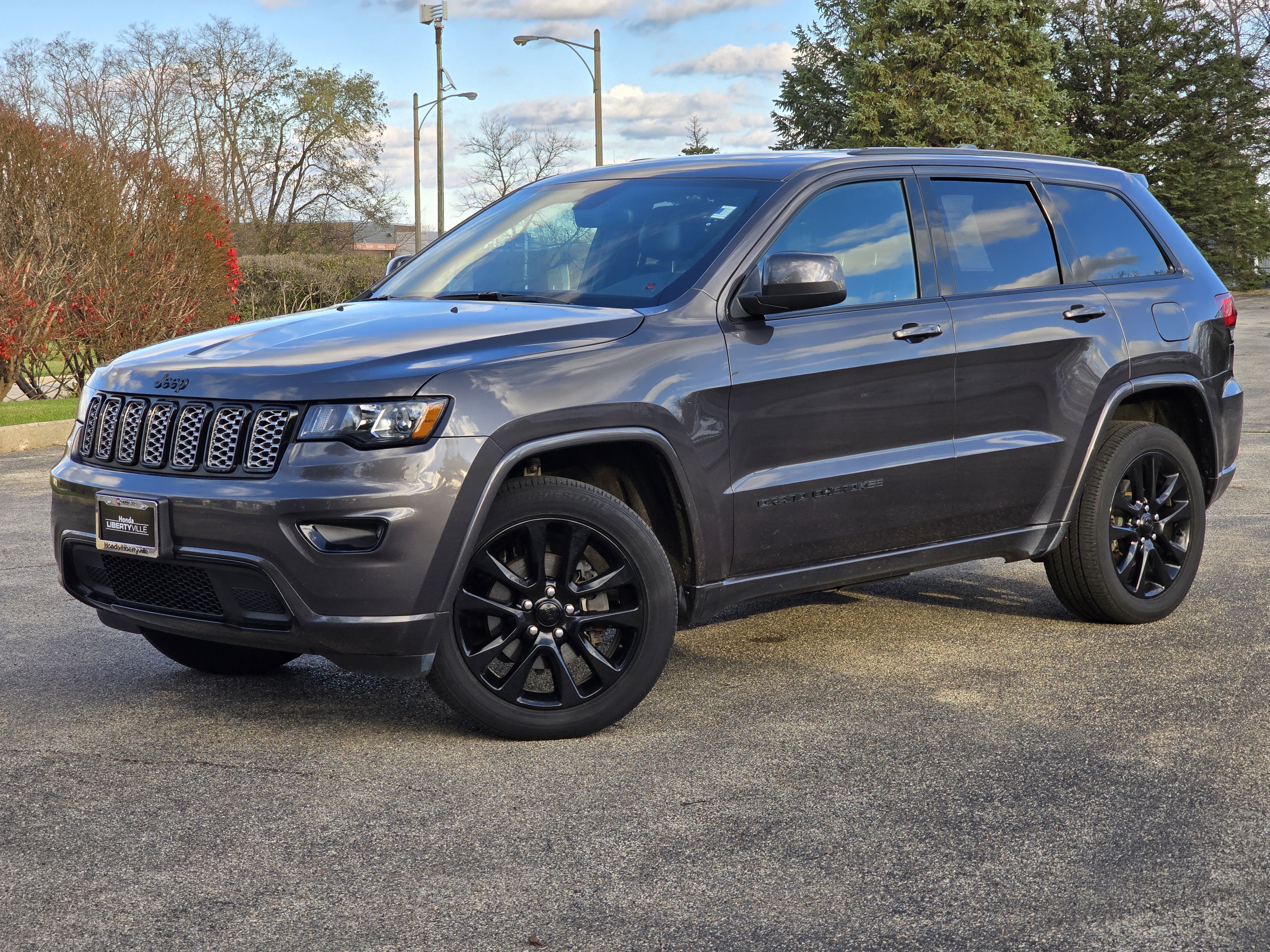 2018 Jeep Grand Cherokee Altitude 2