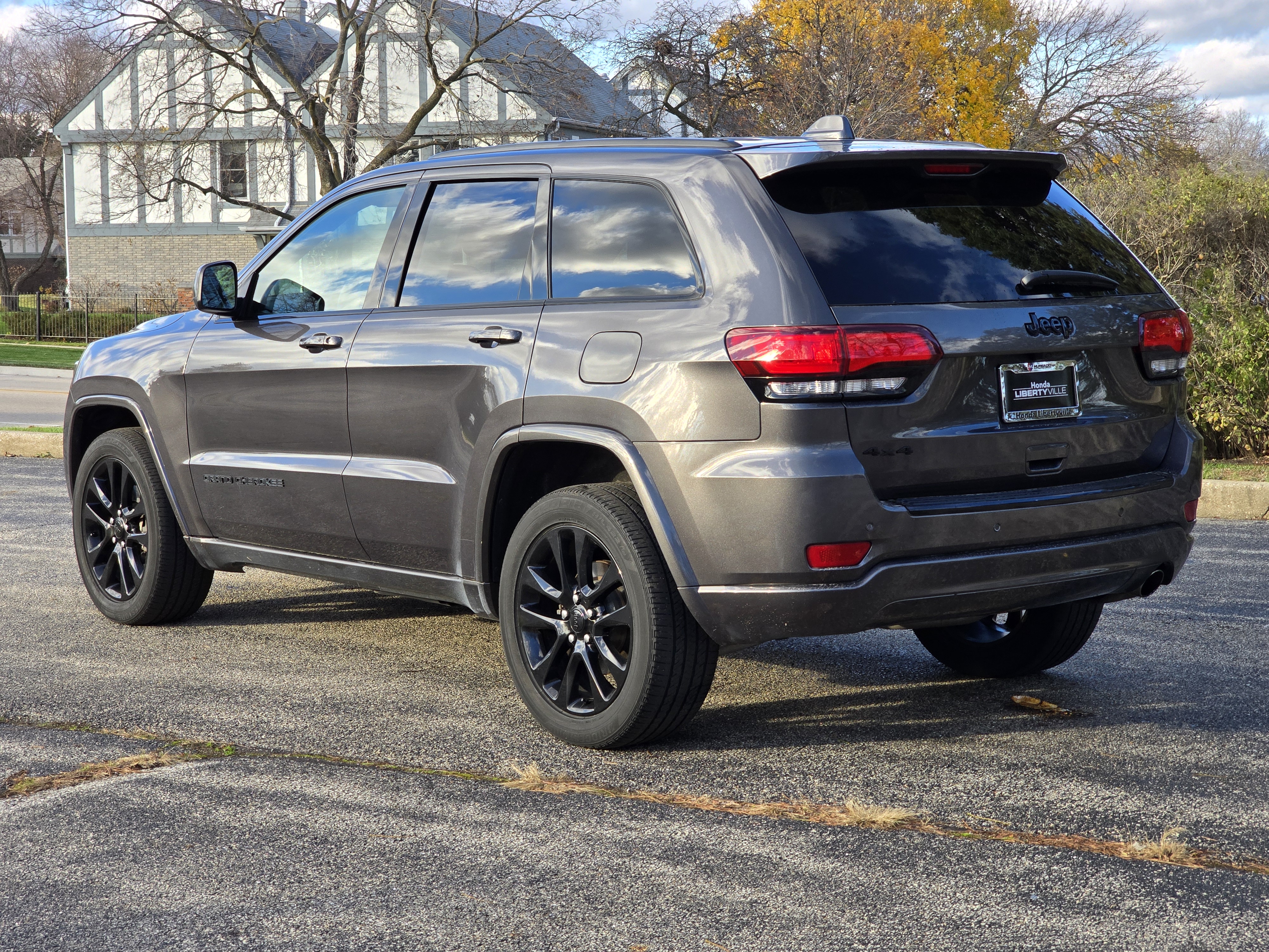 2018 Jeep Grand Cherokee Altitude 13