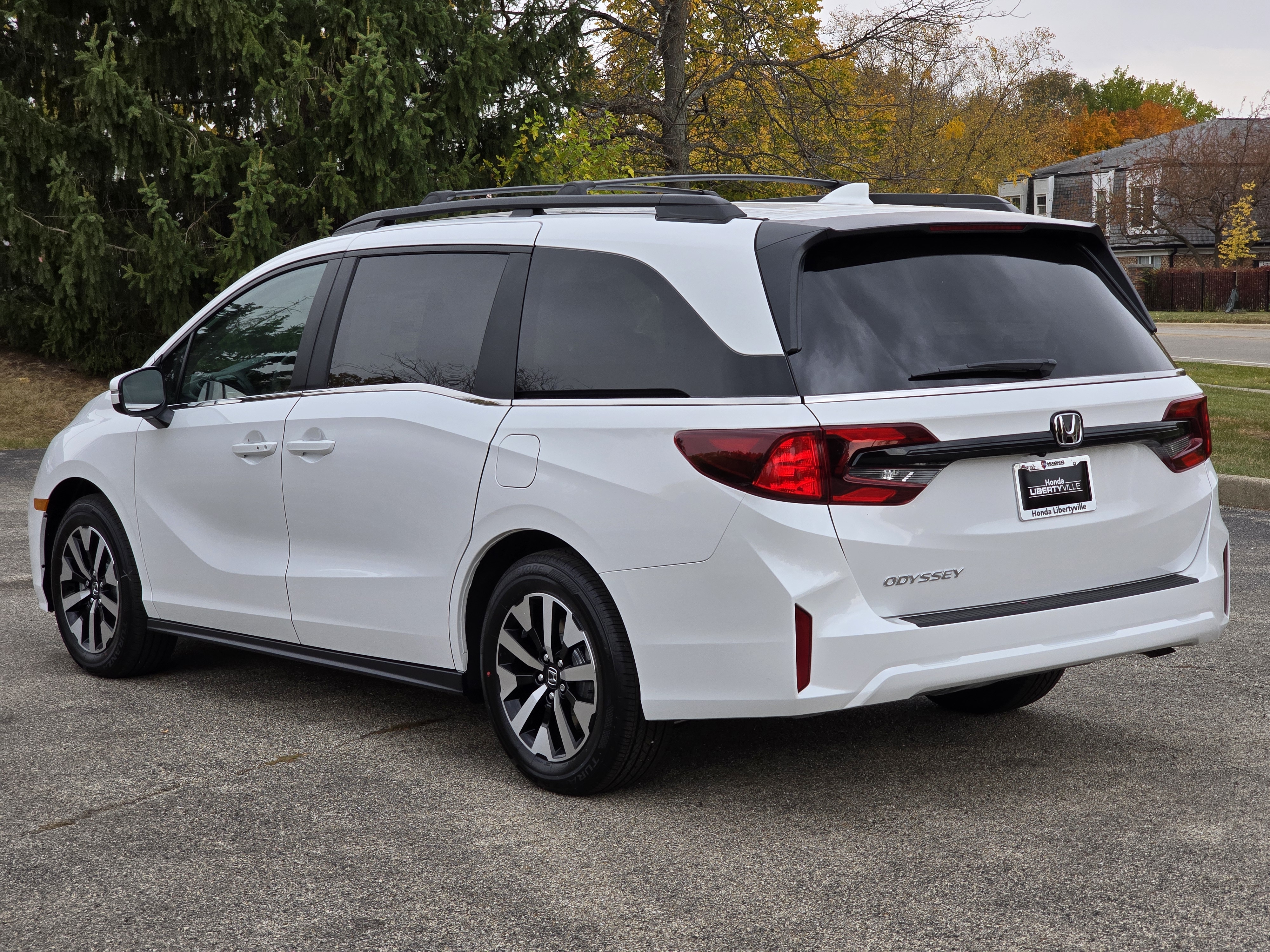 2025 Honda Odyssey EX-L 11