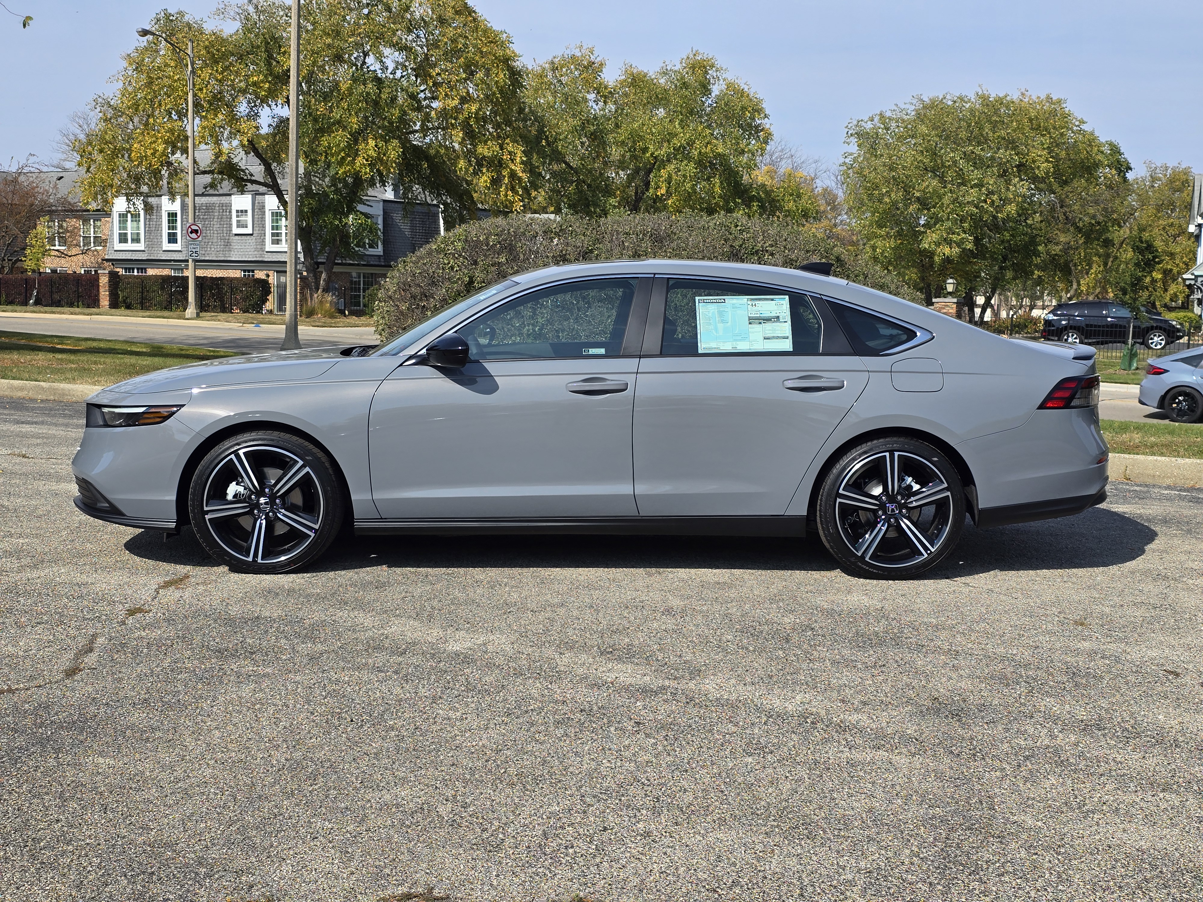 2025 Honda Accord Hybrid Sport 11