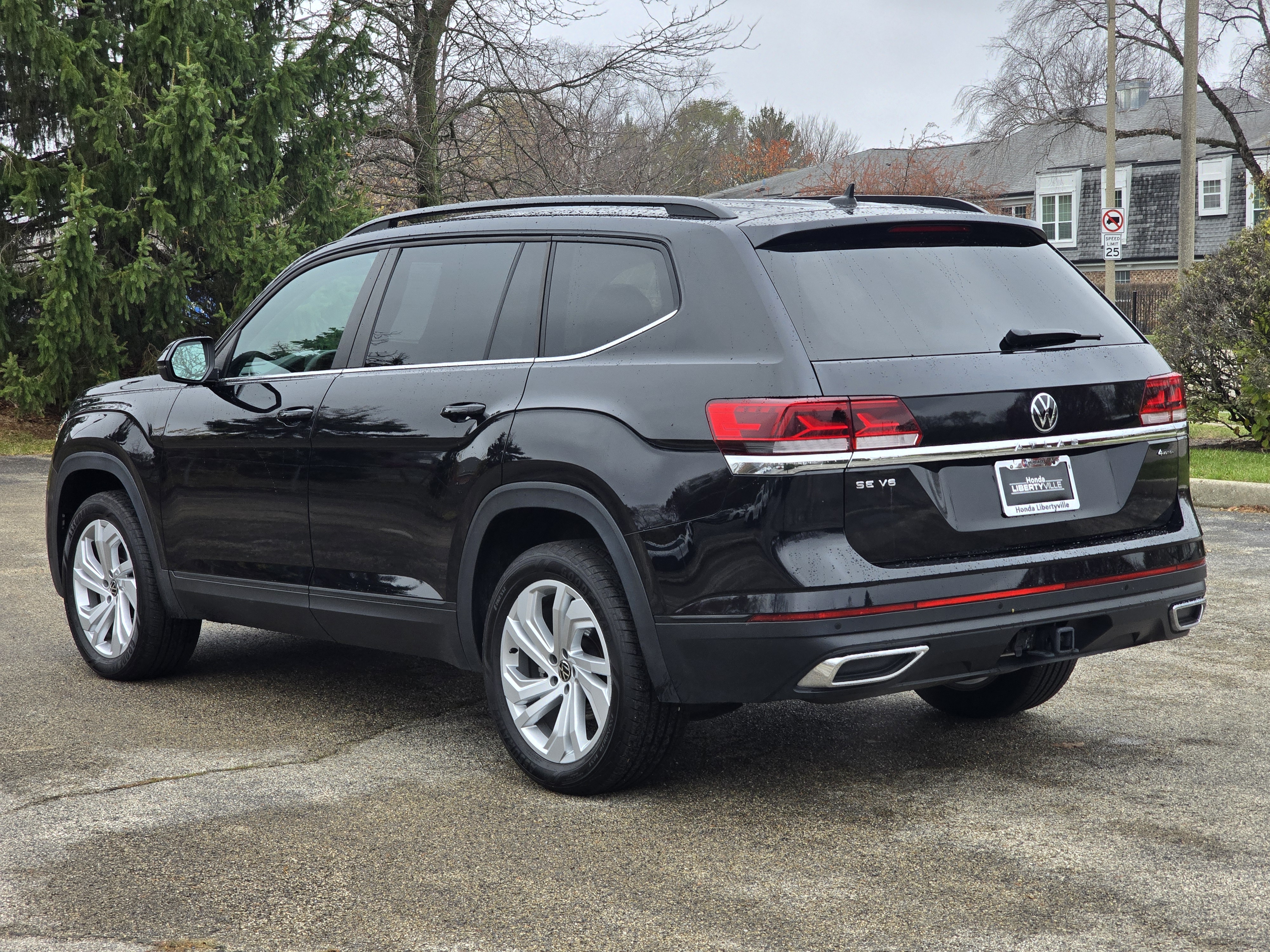 2023 Volkswagen Atlas 3.6L V6 SE w/Technology 10