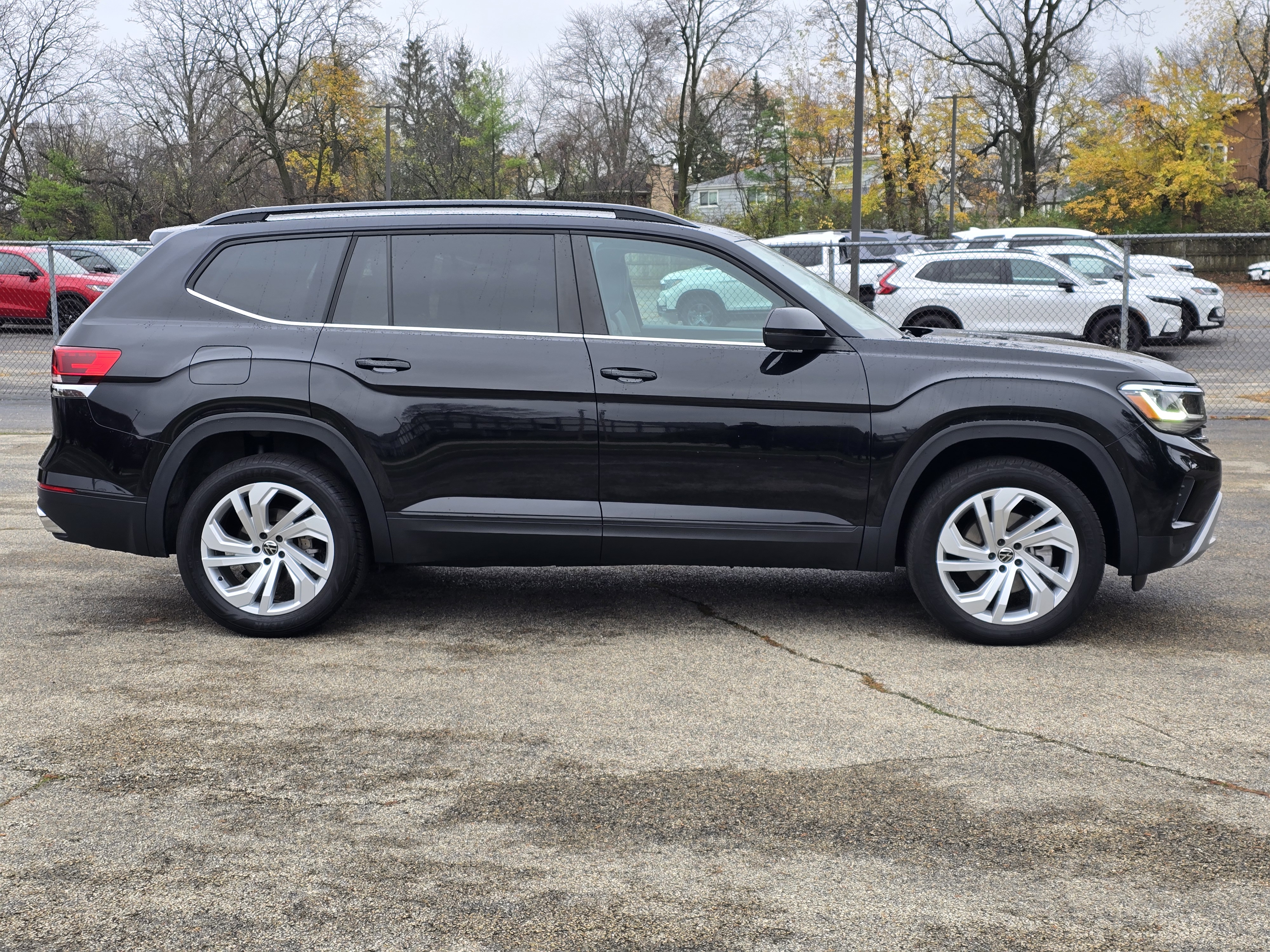 2023 Volkswagen Atlas 3.6L V6 SE w/Technology 17