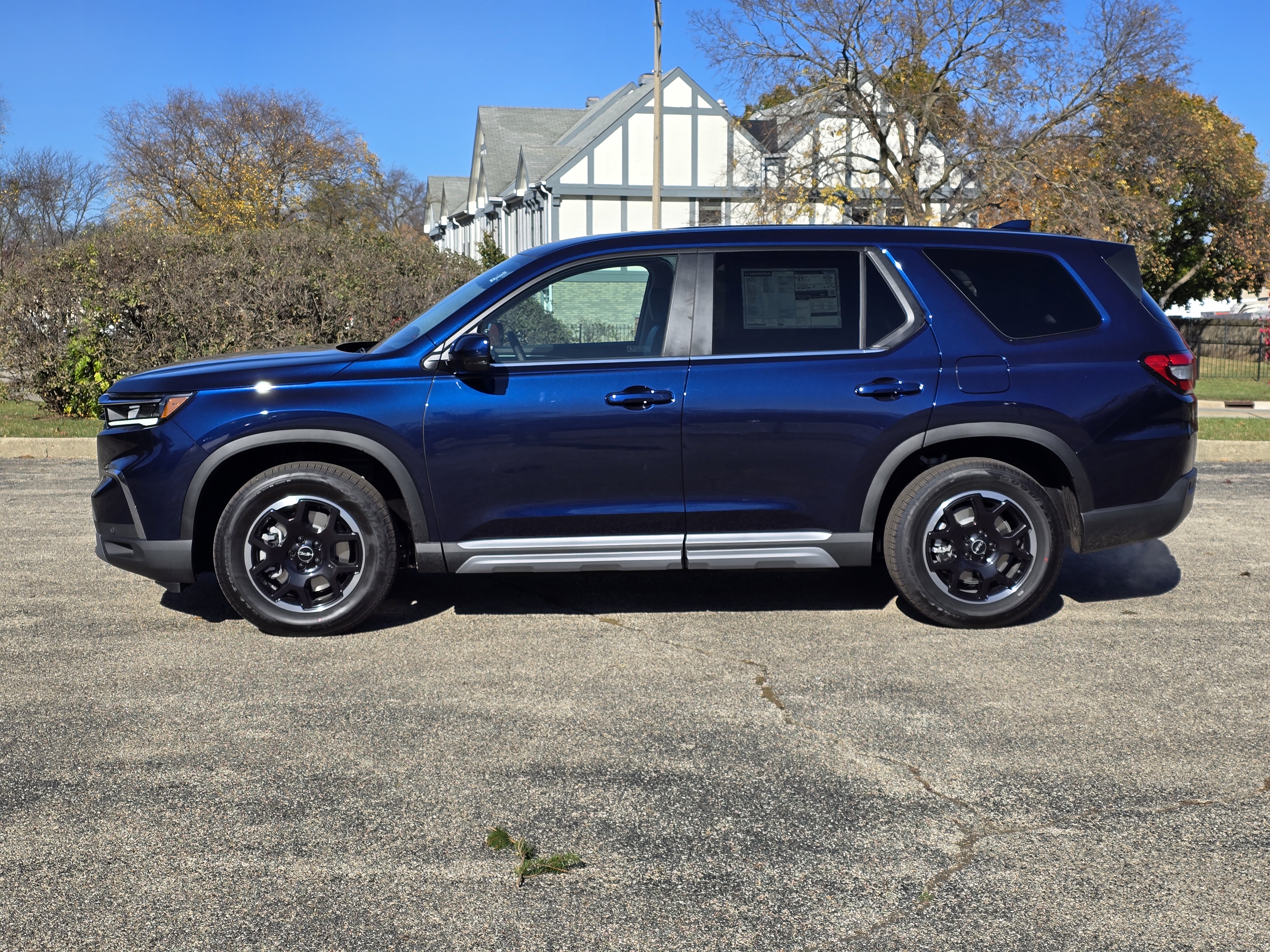 2025 Honda Pilot EX-L 10