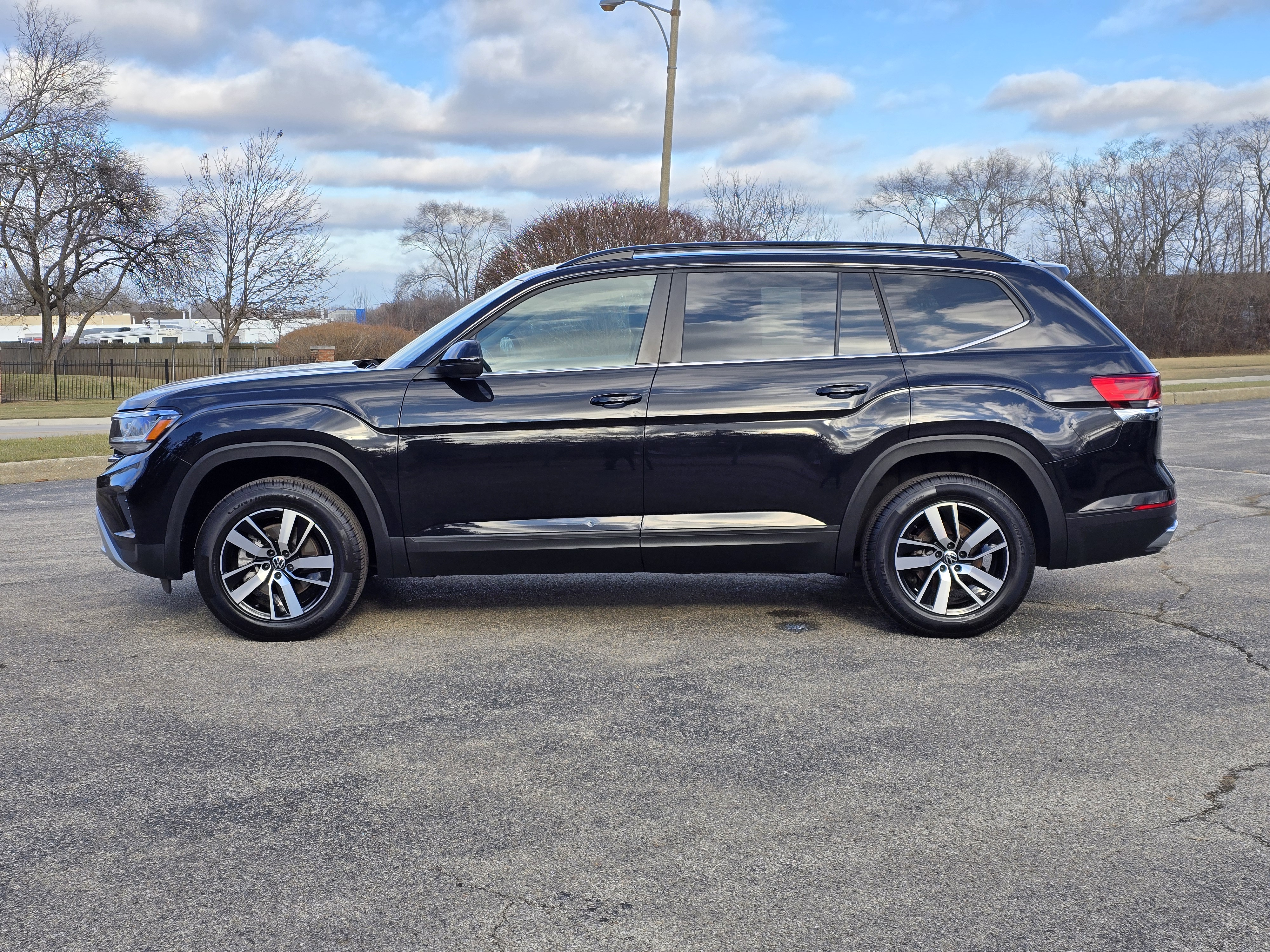 2022 Volkswagen Atlas 2.0T SE 12