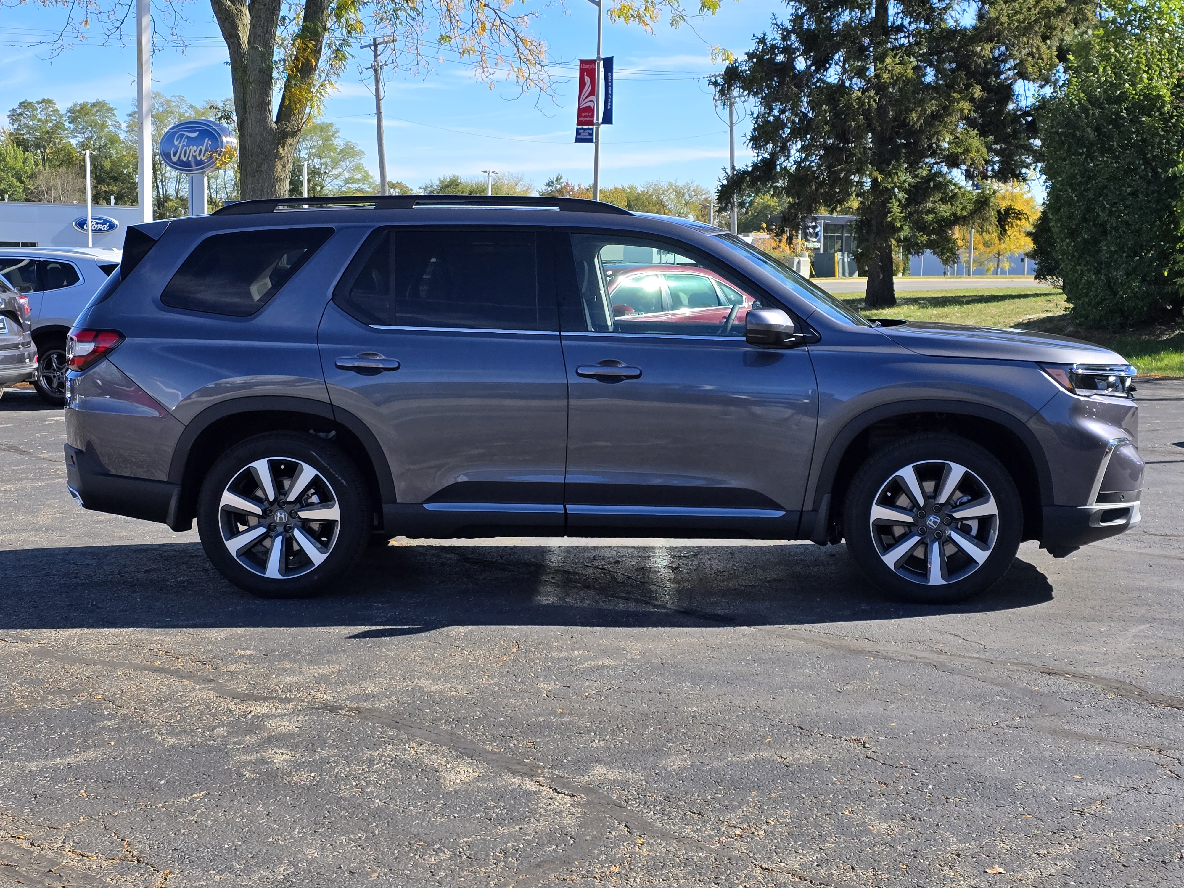 2025 Honda Pilot Touring 11