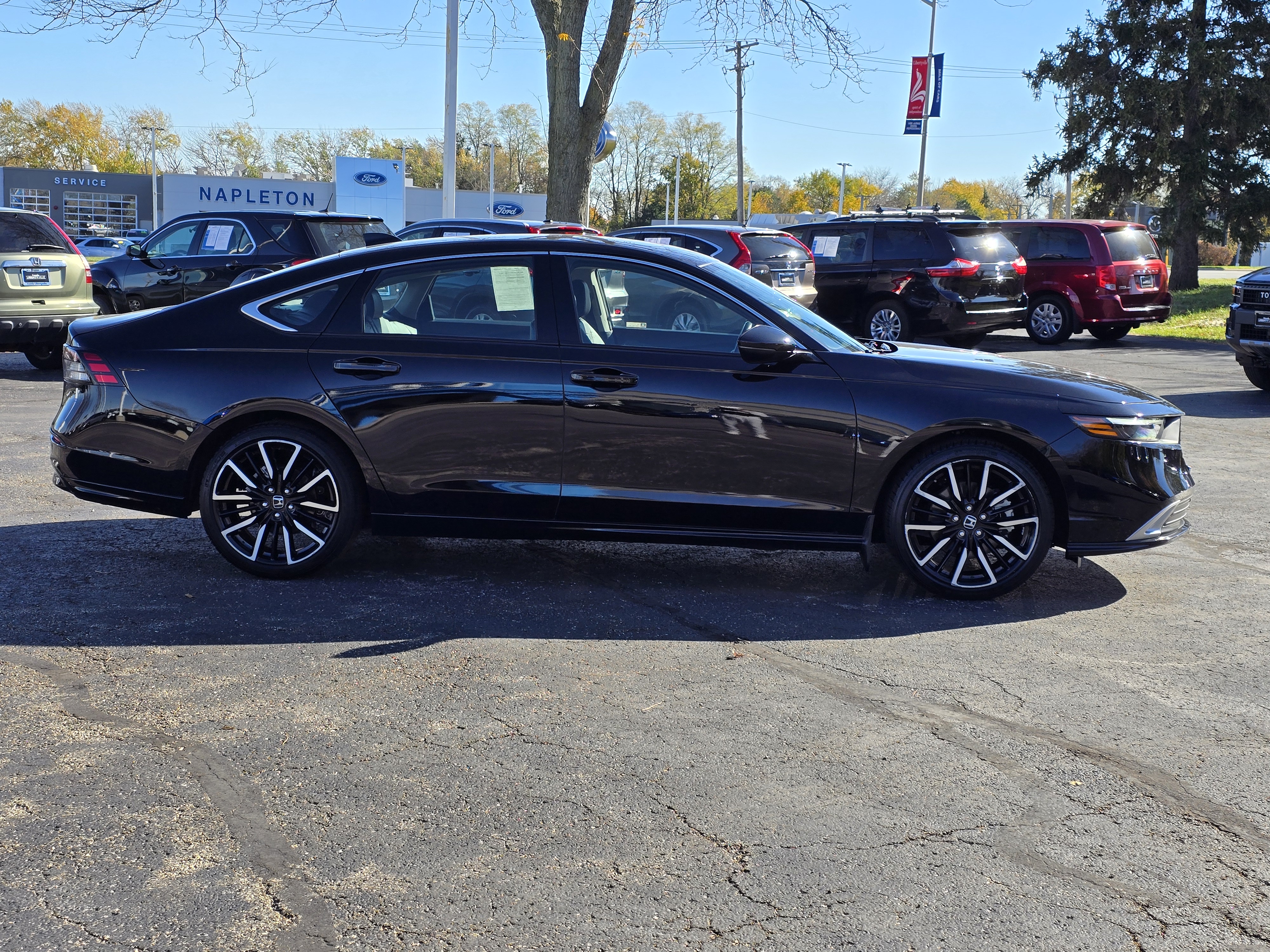 2023 Honda Accord Hybrid Touring 19